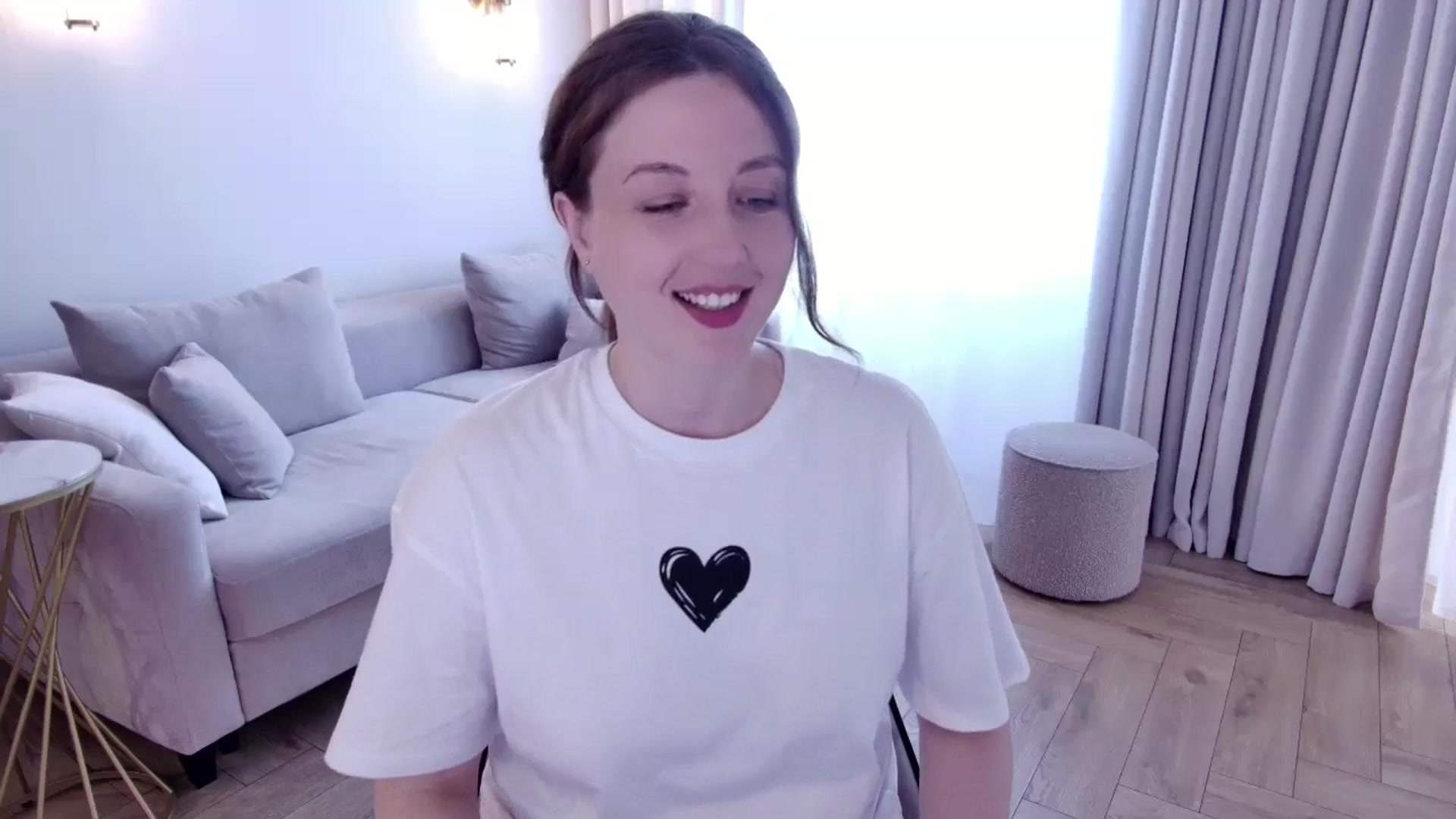 Gallery image thumbnail from Rockn_Grace's myfreecams stream on, 04/25/2025, 10:03 image 11 of 20
