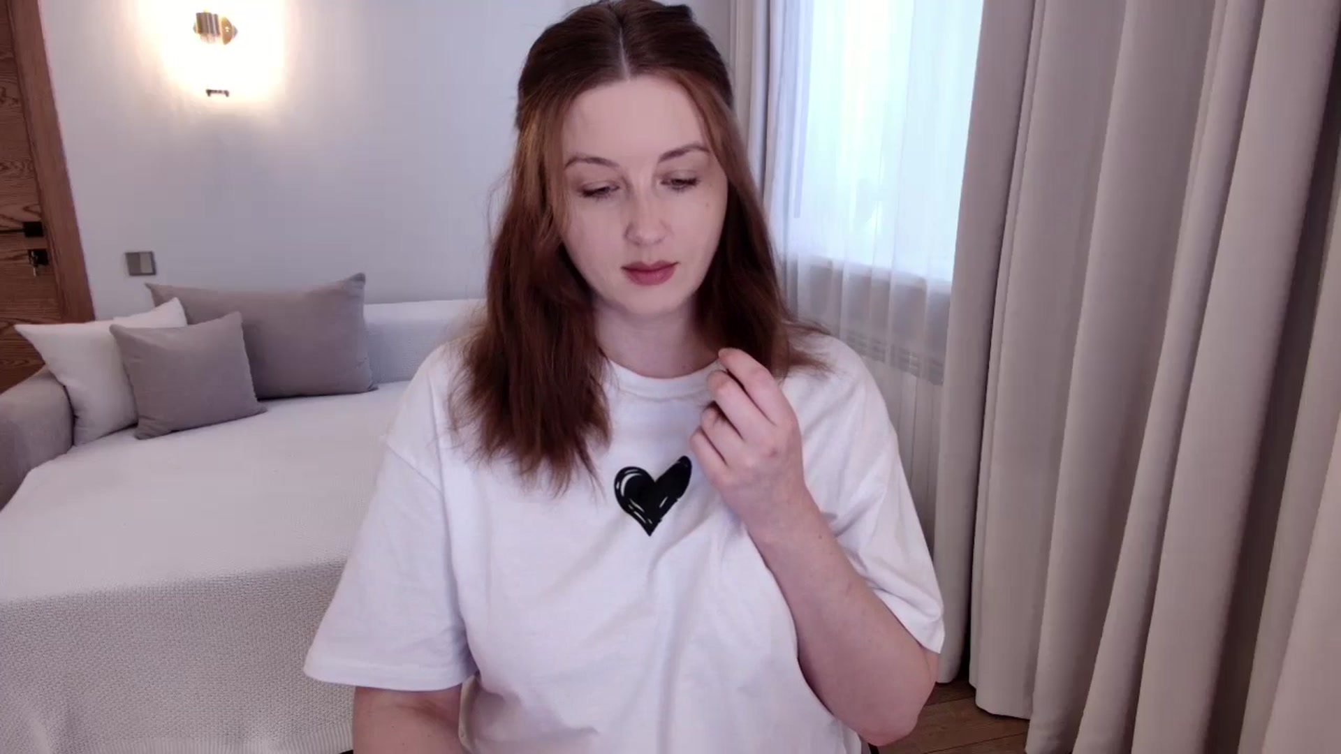 Gallery image thumbnail from Rockn_Grace's myfreecams stream on, 05/16/2025, 06:22 image 16 of 20