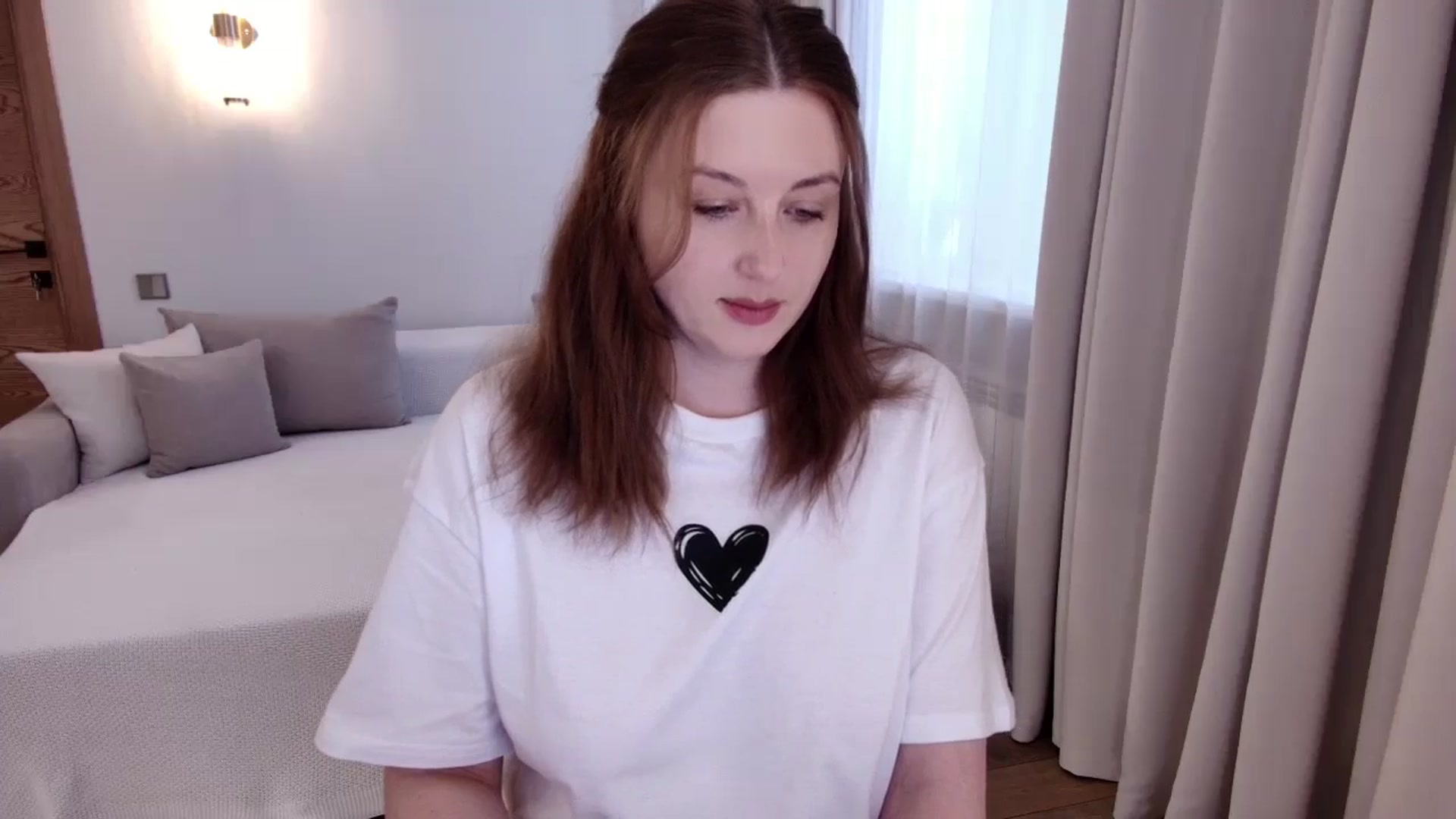 Gallery image thumbnail from Rockn_Grace's myfreecams stream on, 05/16/2025, 06:22 image 15 of 20