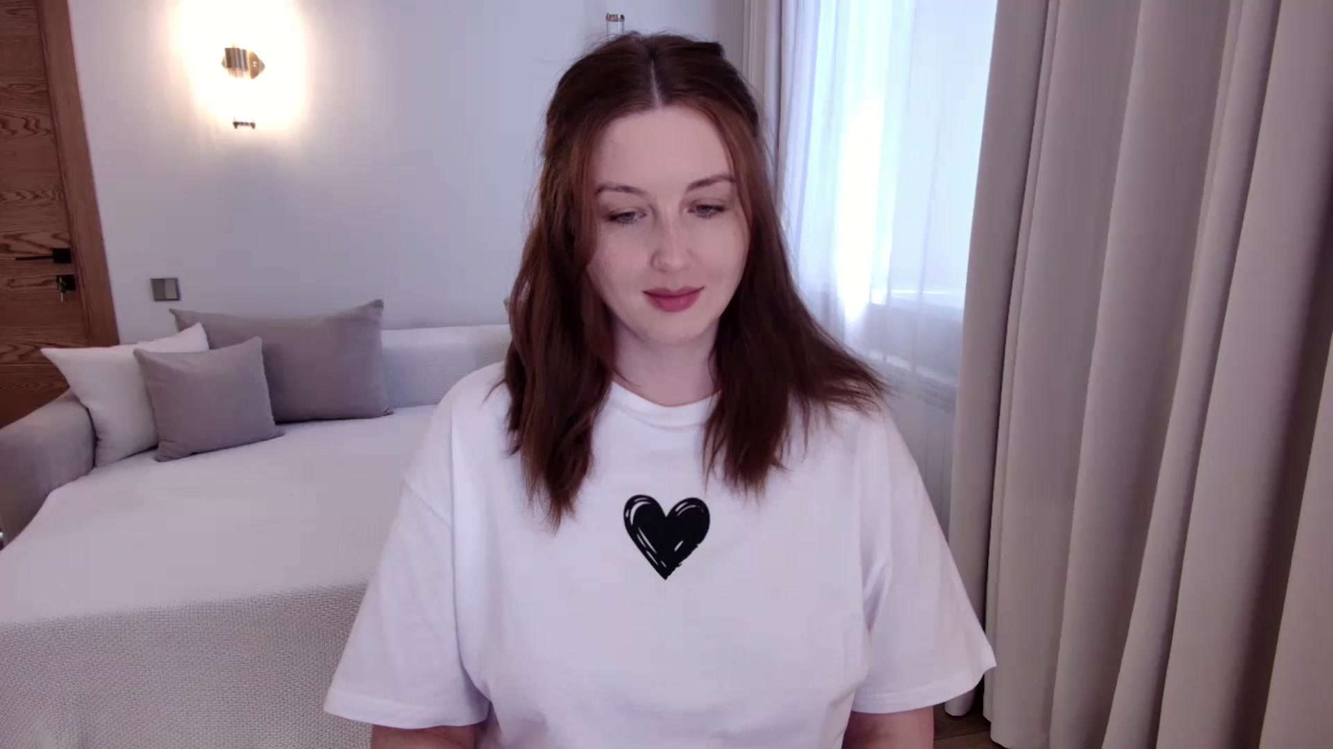 Gallery image thumbnail from Rockn_Grace's myfreecams stream on, 05/16/2025, 07:03 image 18 of 20