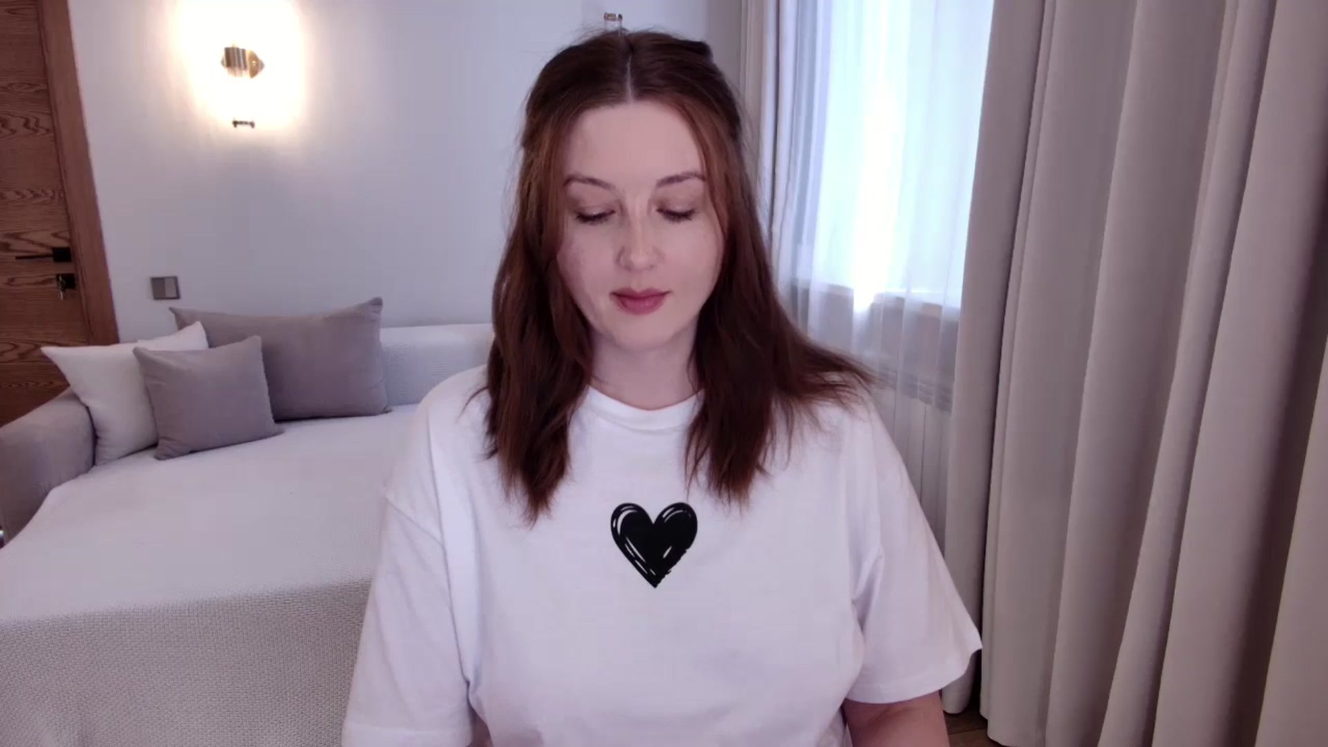 Gallery image thumbnail from Rockn_Grace's myfreecams stream on, 05/16/2025, 07:03 image 17 of 20