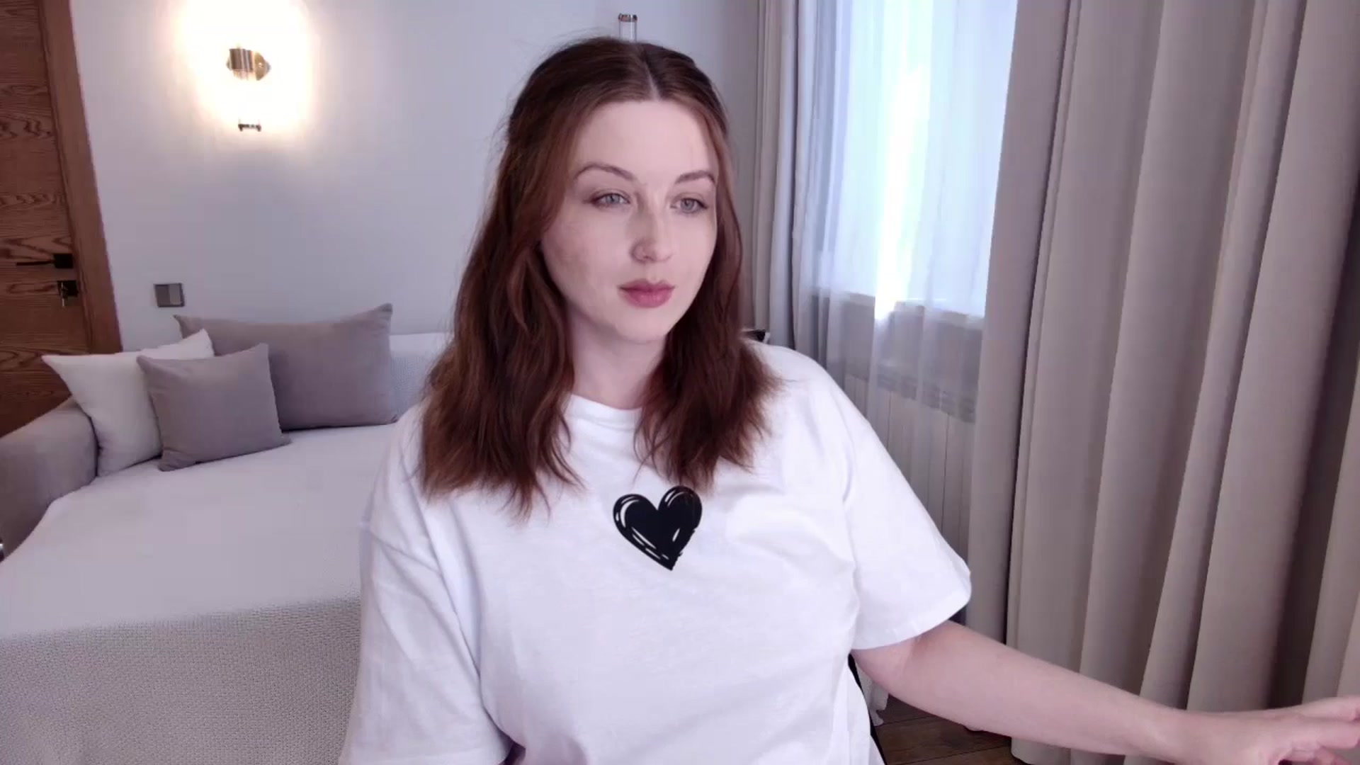 Gallery image thumbnail from Rockn_Grace's myfreecams stream on, 05/16/2025, 07:03 image 11 of 20
