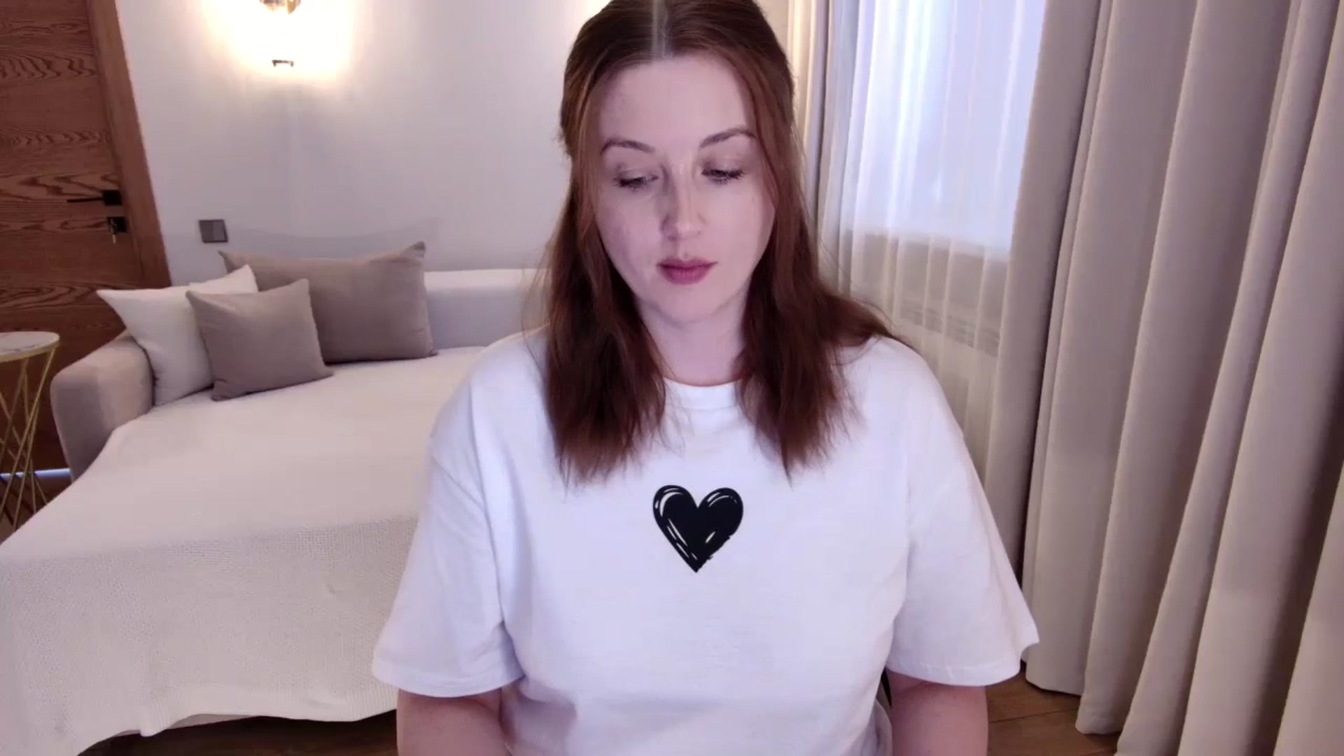 Gallery image thumbnail from Rockn_Grace's myfreecams stream on, 05/16/2025, 10:34 image 7 of 20