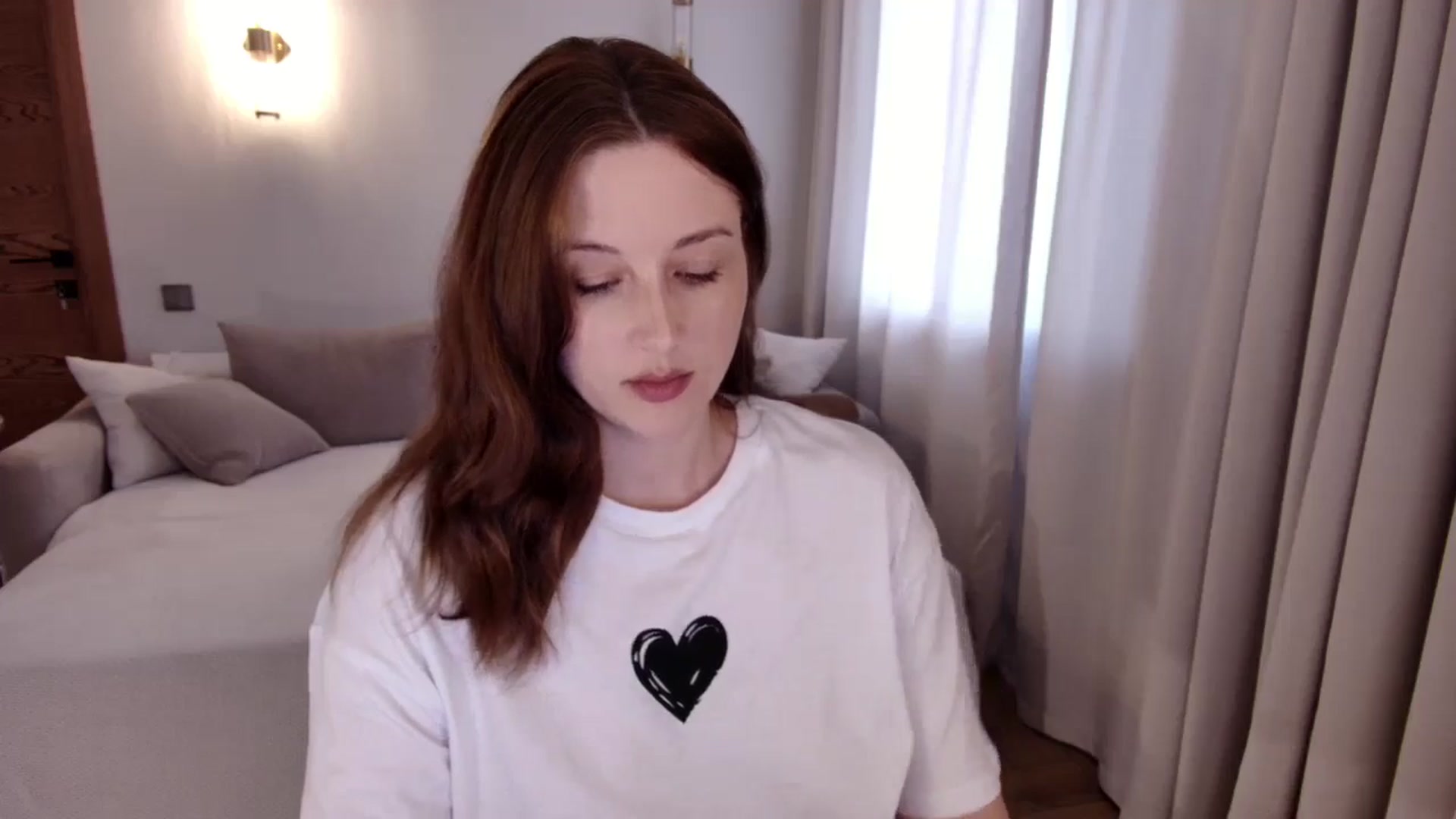 Gallery image thumbnail from Rockn_Grace's myfreecams stream on, 05/21/2025, 10:03 image 16 of 20
