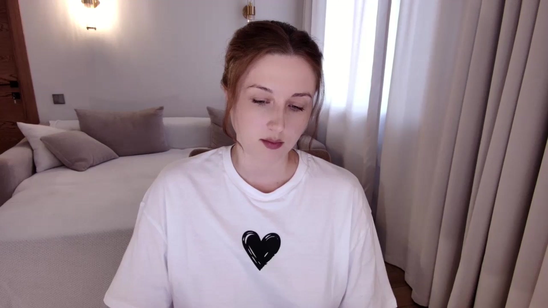 Gallery image thumbnail from Rockn_Grace's myfreecams stream on, 05/21/2025, 10:03 image 6 of 20