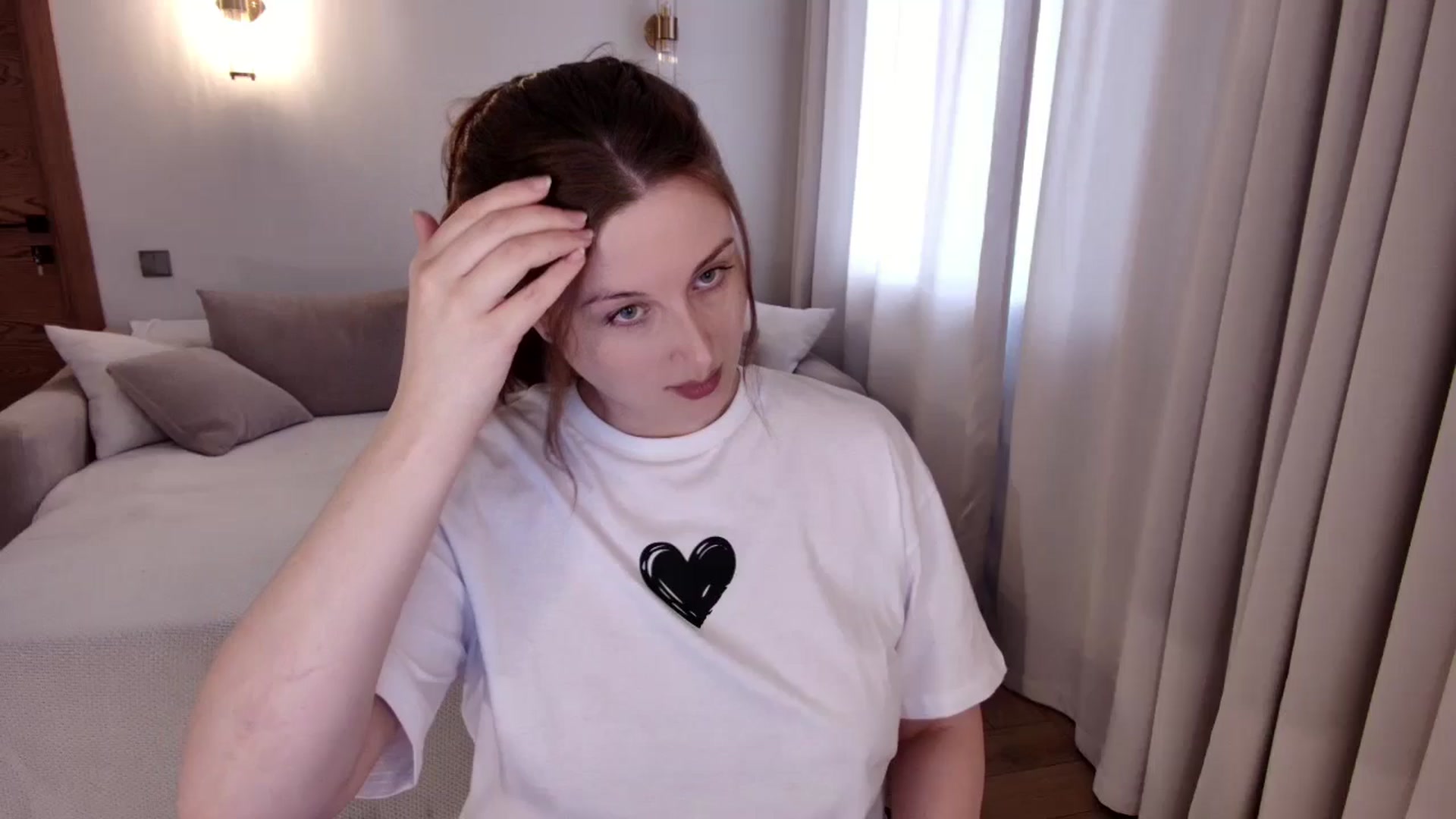 Gallery image thumbnail from Rockn_Grace's myfreecams stream on, 05/21/2025, 10:03 image 1 of 20