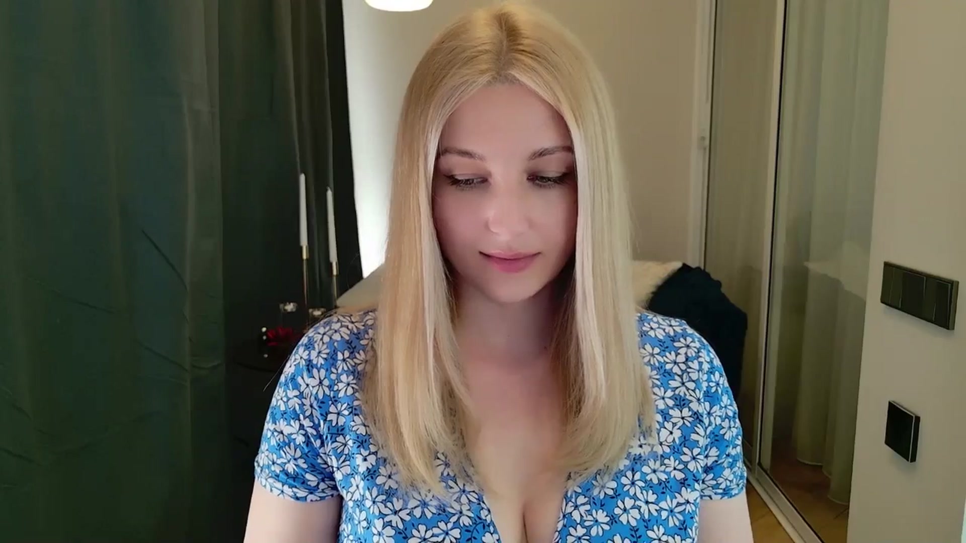 Gallery image thumbnail from Rockn_Grace's myfreecams stream on, 03/31/2026, 08:54 image 5 of 20