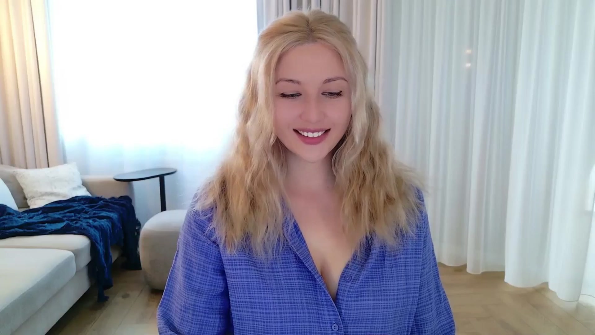 Gallery image thumbnail from Rockn_Grace's myfreecams stream on, 04/02/2026, 06:23 image 3 of 20