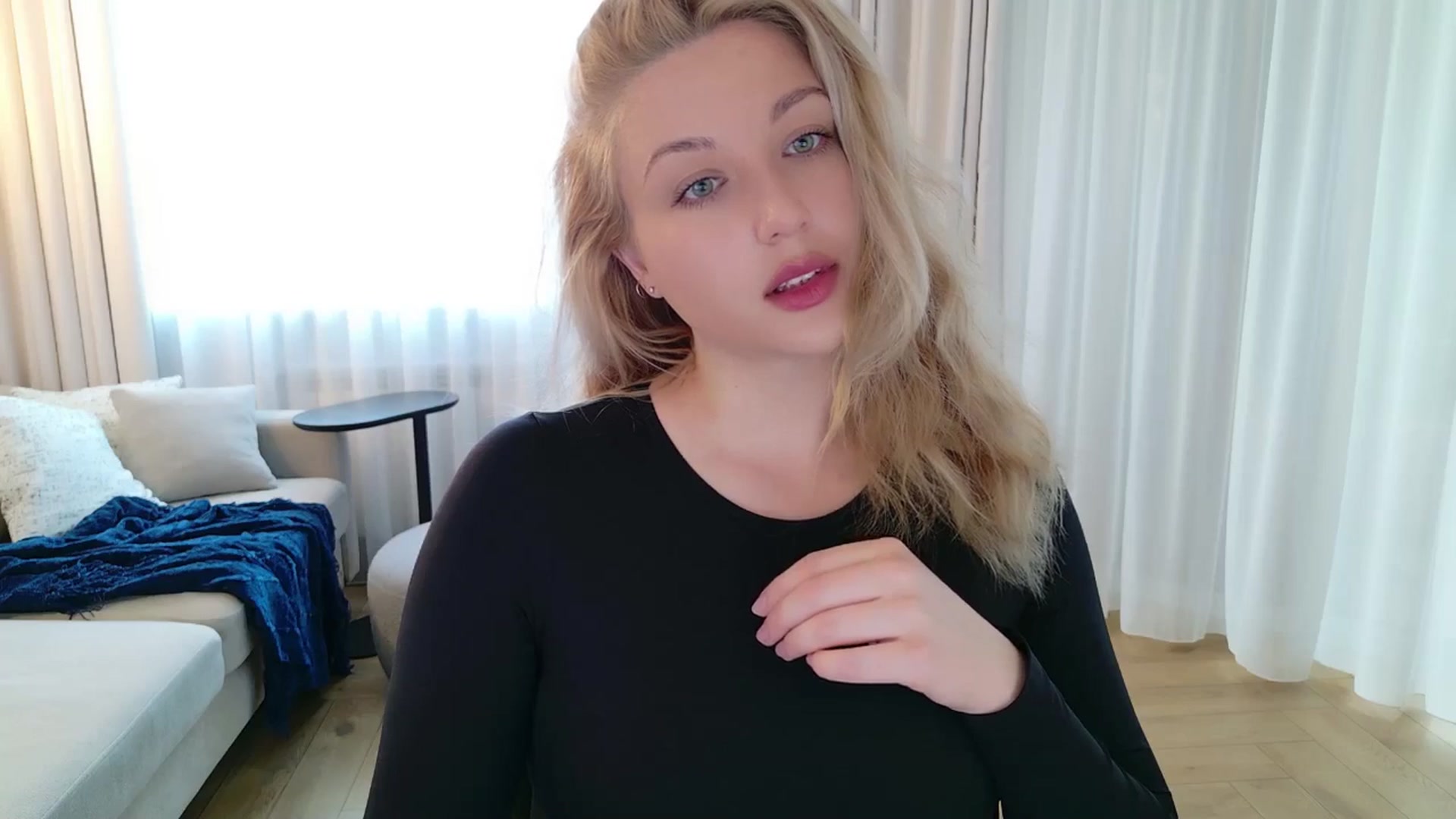 Gallery image thumbnail from Rockn_Grace's myfreecams stream on, 04/03/2026, 06:08 image 4 of 20