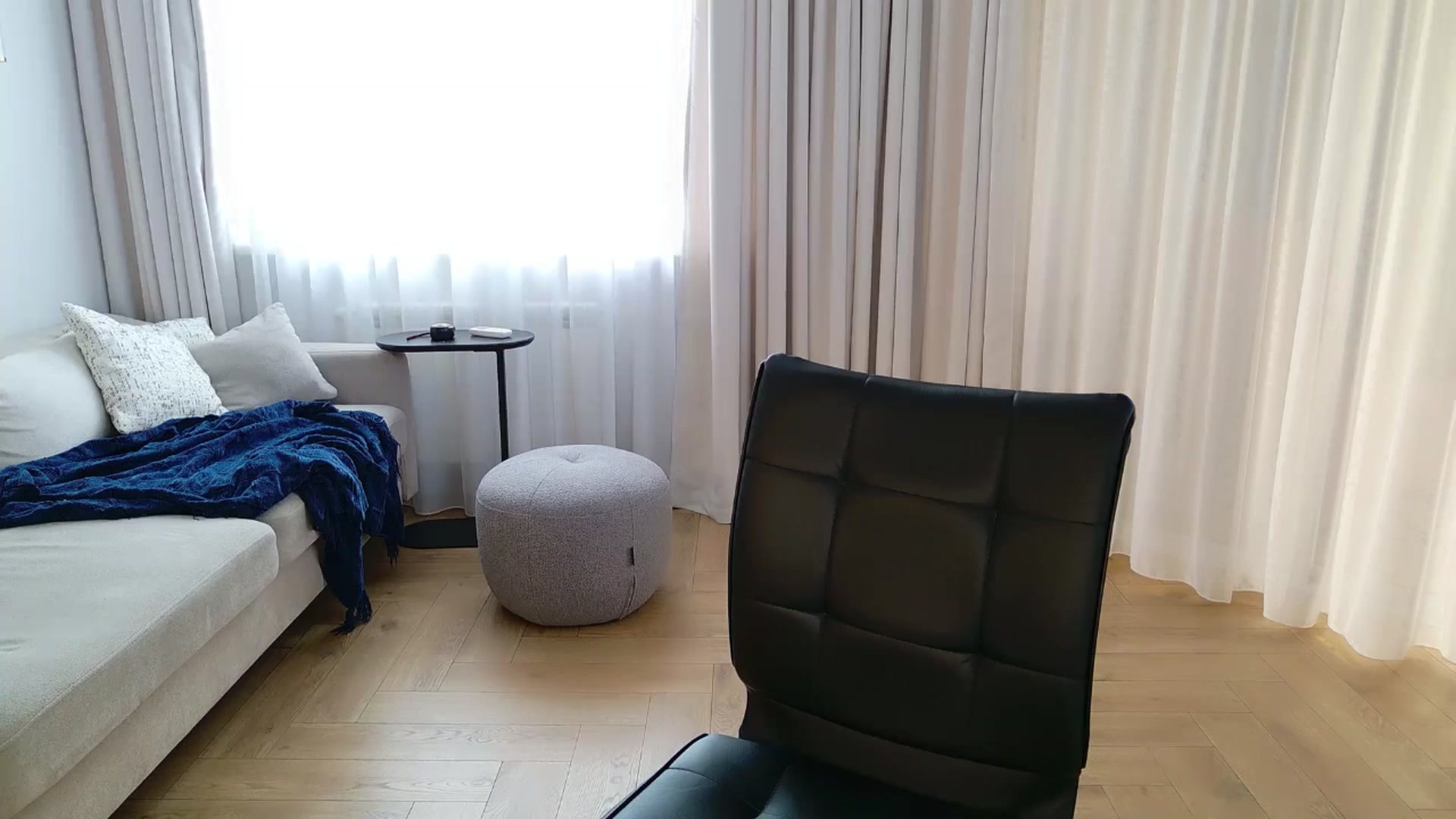 Gallery image thumbnail from Rockn_Grace's myfreecams stream on, 04/08/2026, 09:25 image 3 of 20