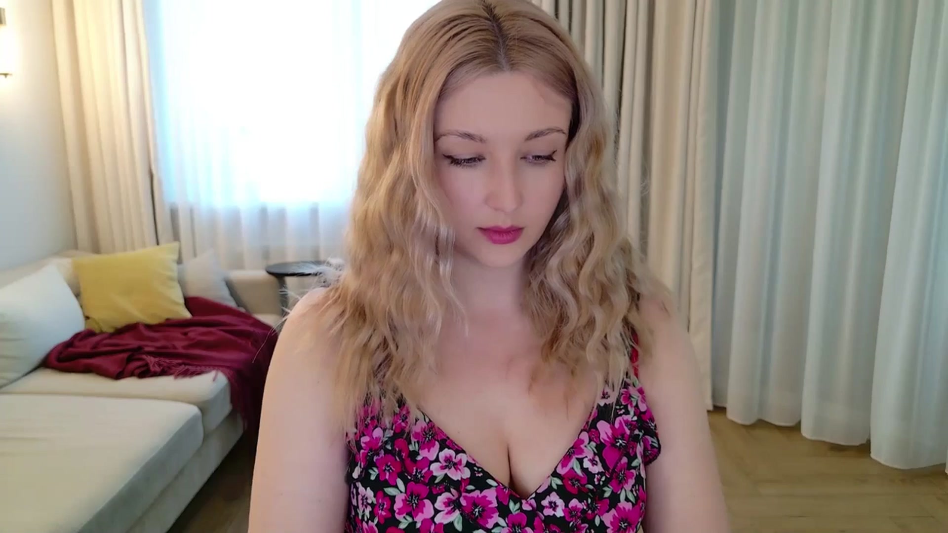 Gallery image thumbnail from Rockn_Grace's myfreecams stream on, 04/09/2026, 07:29 image 5 of 20
