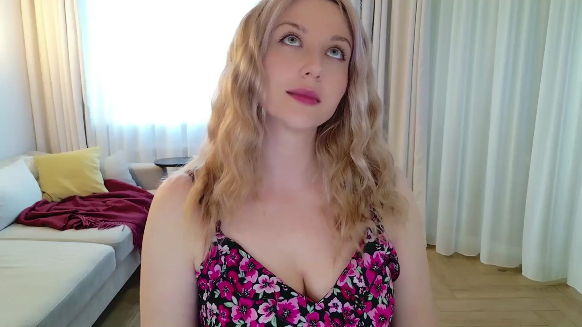 Gallery image thumbnail from Rockn_Grace's myfreecams stream on, 04/09/2026, 09:48 image 8 of 20