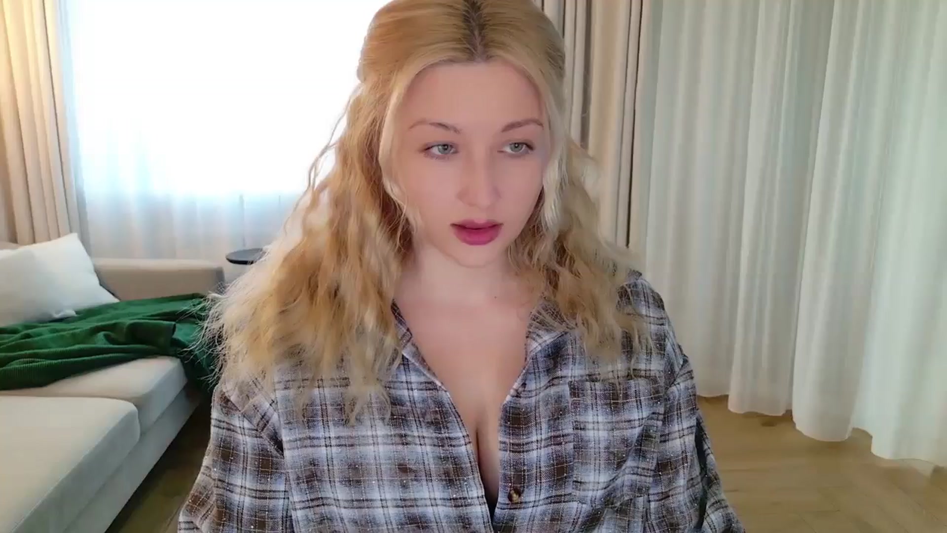 Gallery image thumbnail from Rockn_Grace's myfreecams stream on, 04/14/2026, 05:49 image 1 of 20