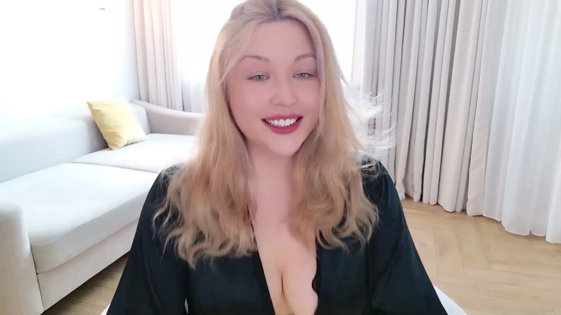 Gallery image thumbnail from Rockn_Grace's myfreecams stream on, 04/20/2026, 05:51 image 12 of 20