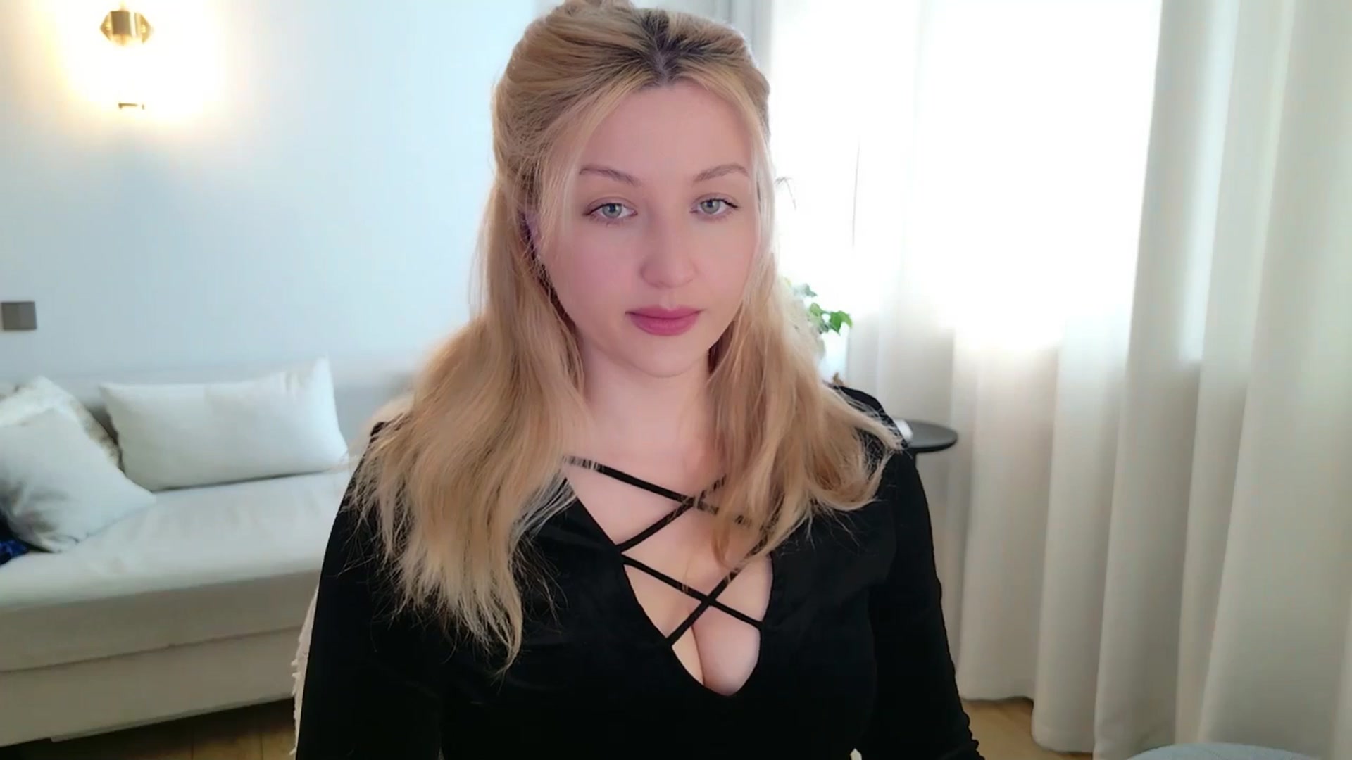 Gallery image thumbnail from Rockn_Grace's myfreecams stream on, 04/29/2026, 07:36 image 12 of 20