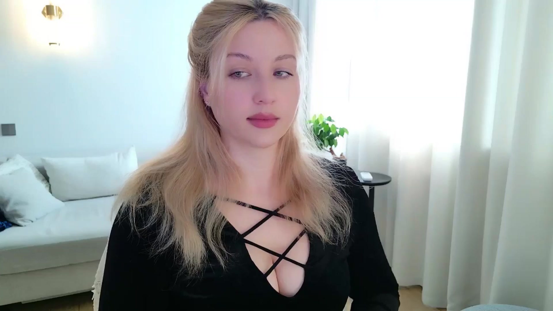 Gallery image thumbnail from Rockn_Grace's myfreecams stream on, 04/29/2026, 07:36 image 10 of 20