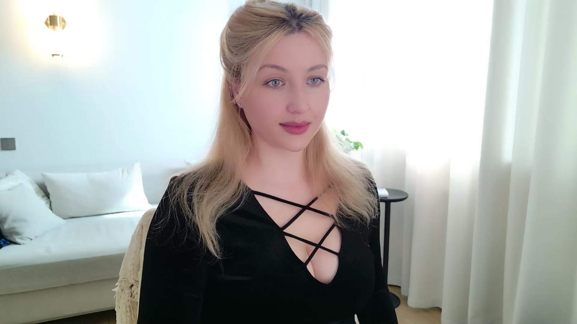 Gallery image thumbnail from Rockn_Grace's myfreecams stream on, 04/29/2026, 07:36 image 8 of 20