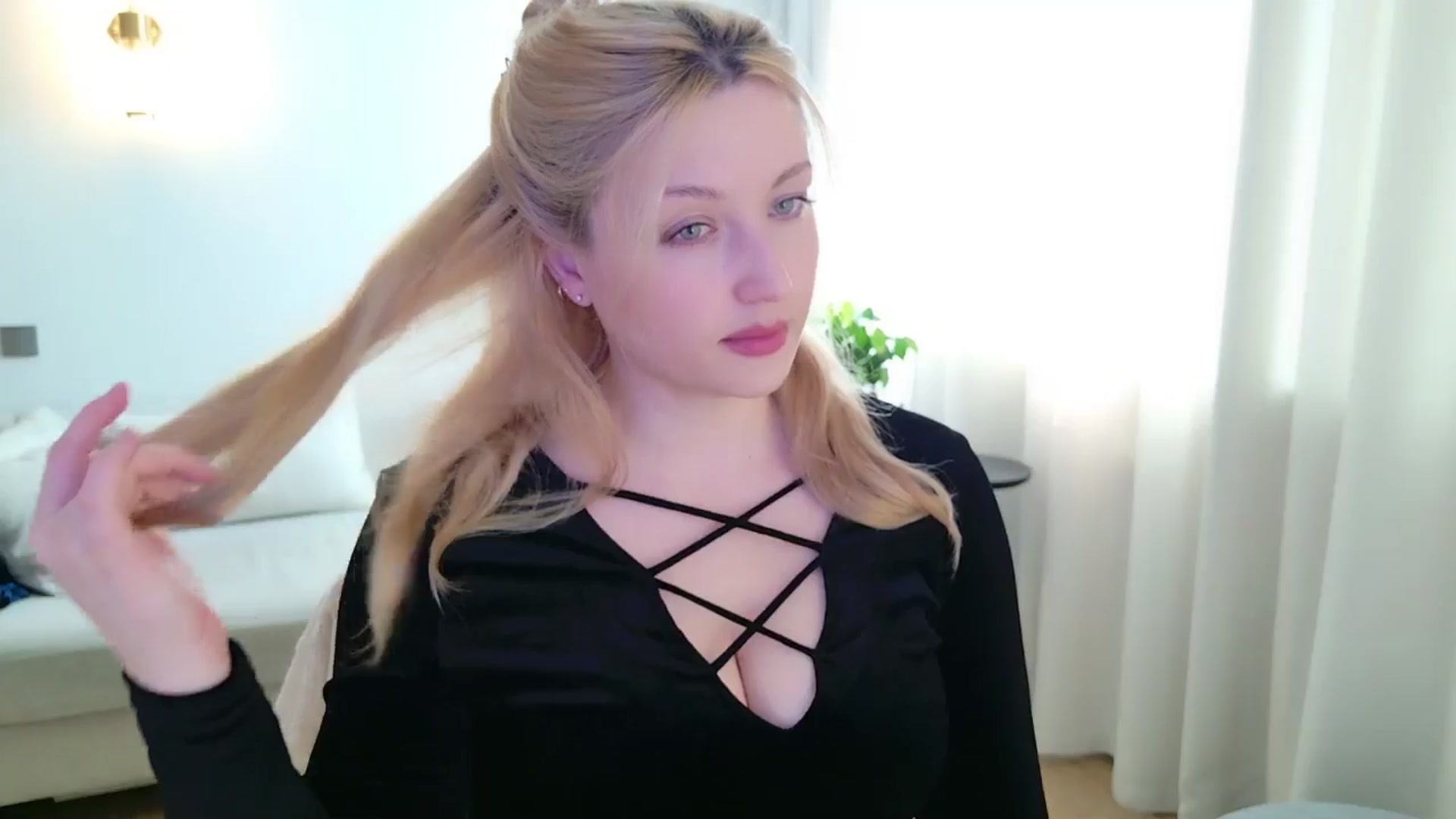 Gallery image thumbnail from Rockn_Grace's myfreecams stream on, 04/29/2026, 07:36 image 11 of 20