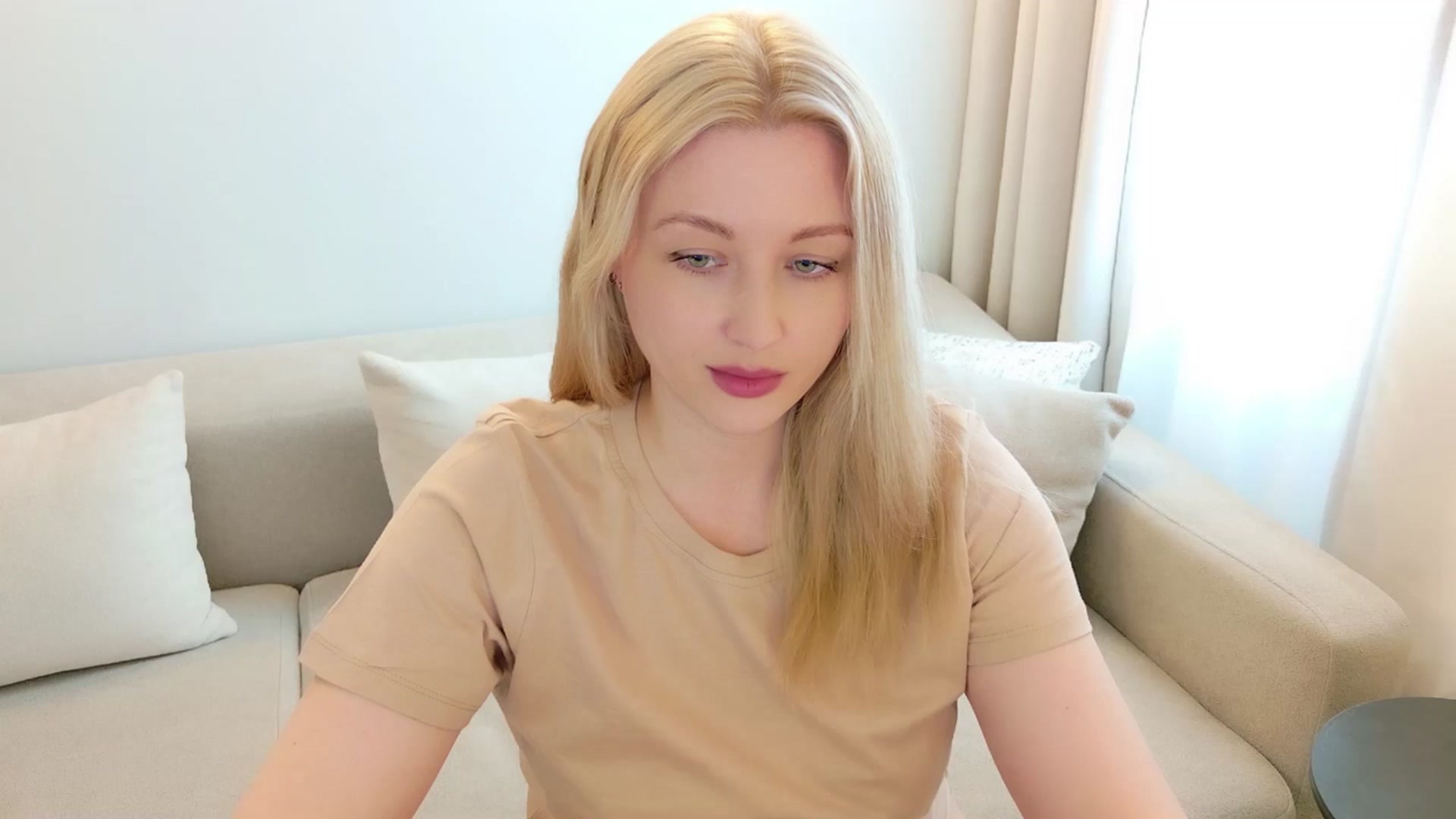 Gallery image thumbnail from Rockn_Grace's myfreecams stream on, 04/30/2026, 09:32 image 1 of 20