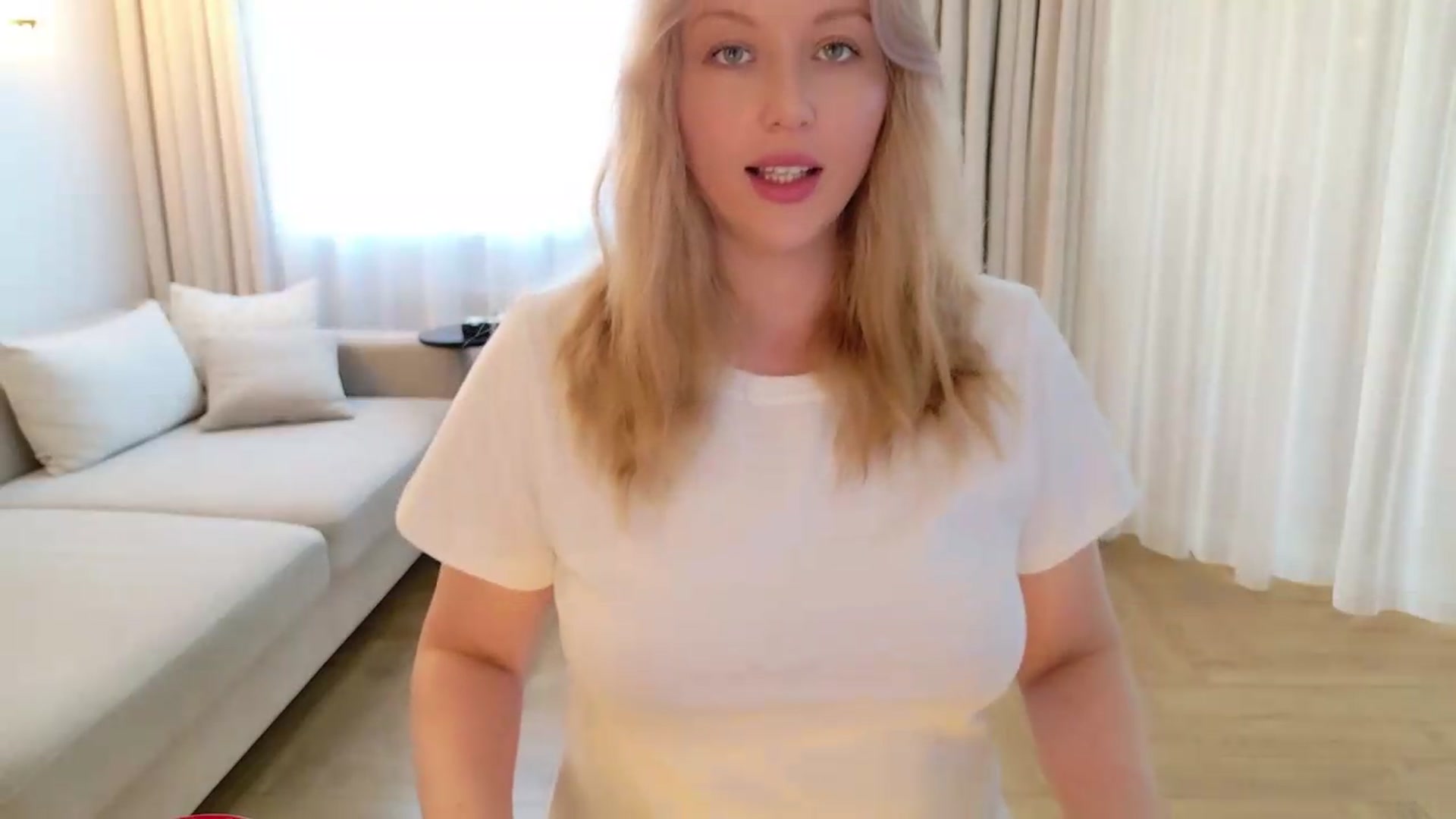 Gallery image thumbnail from Rockn_Grace's myfreecams stream on, 05/05/2026, 11:01 image 17 of 20