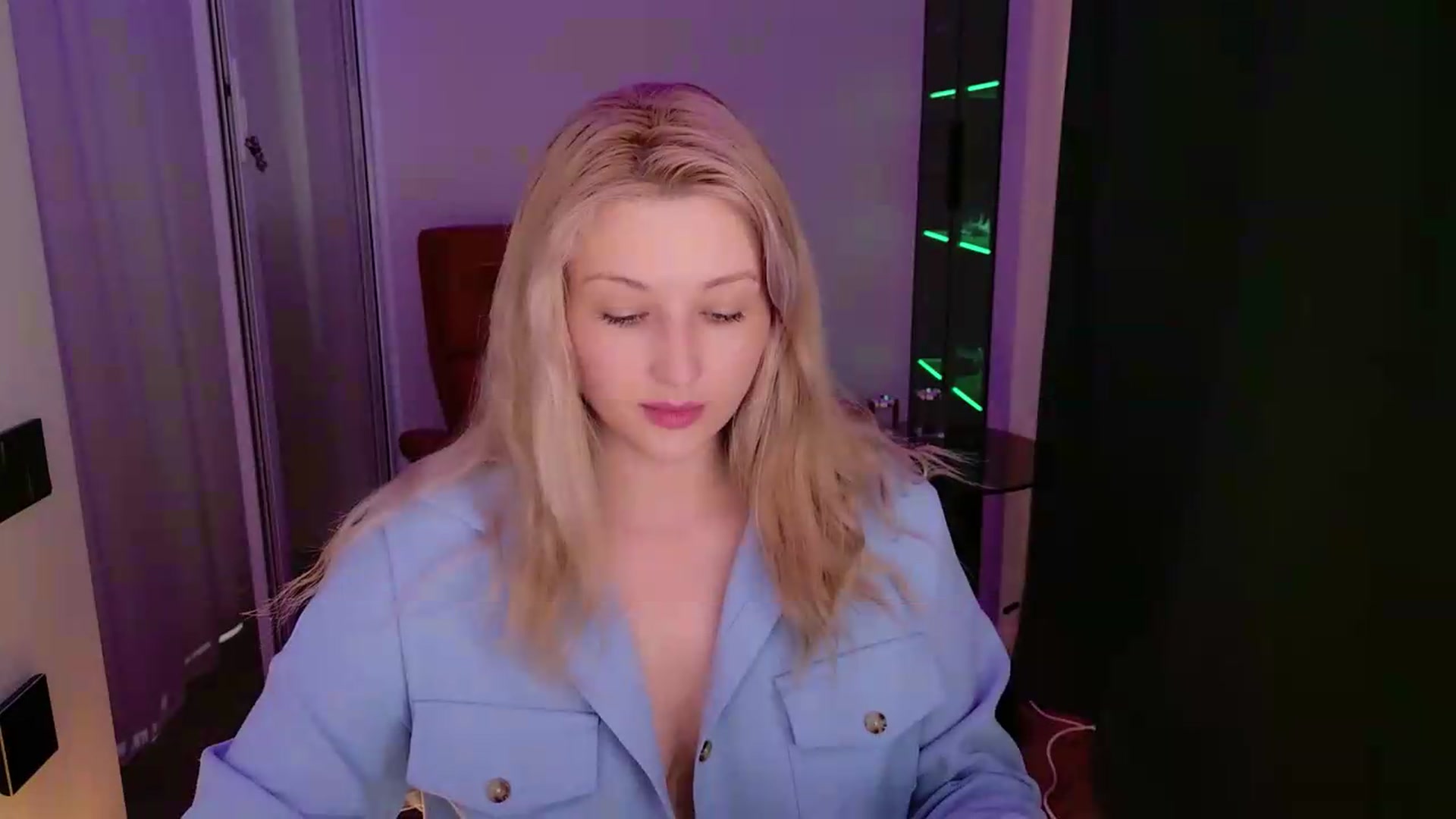 Gallery image thumbnail from Rockn_Grace's myfreecams stream on, 05/06/2026, 11:28 image 16 of 20