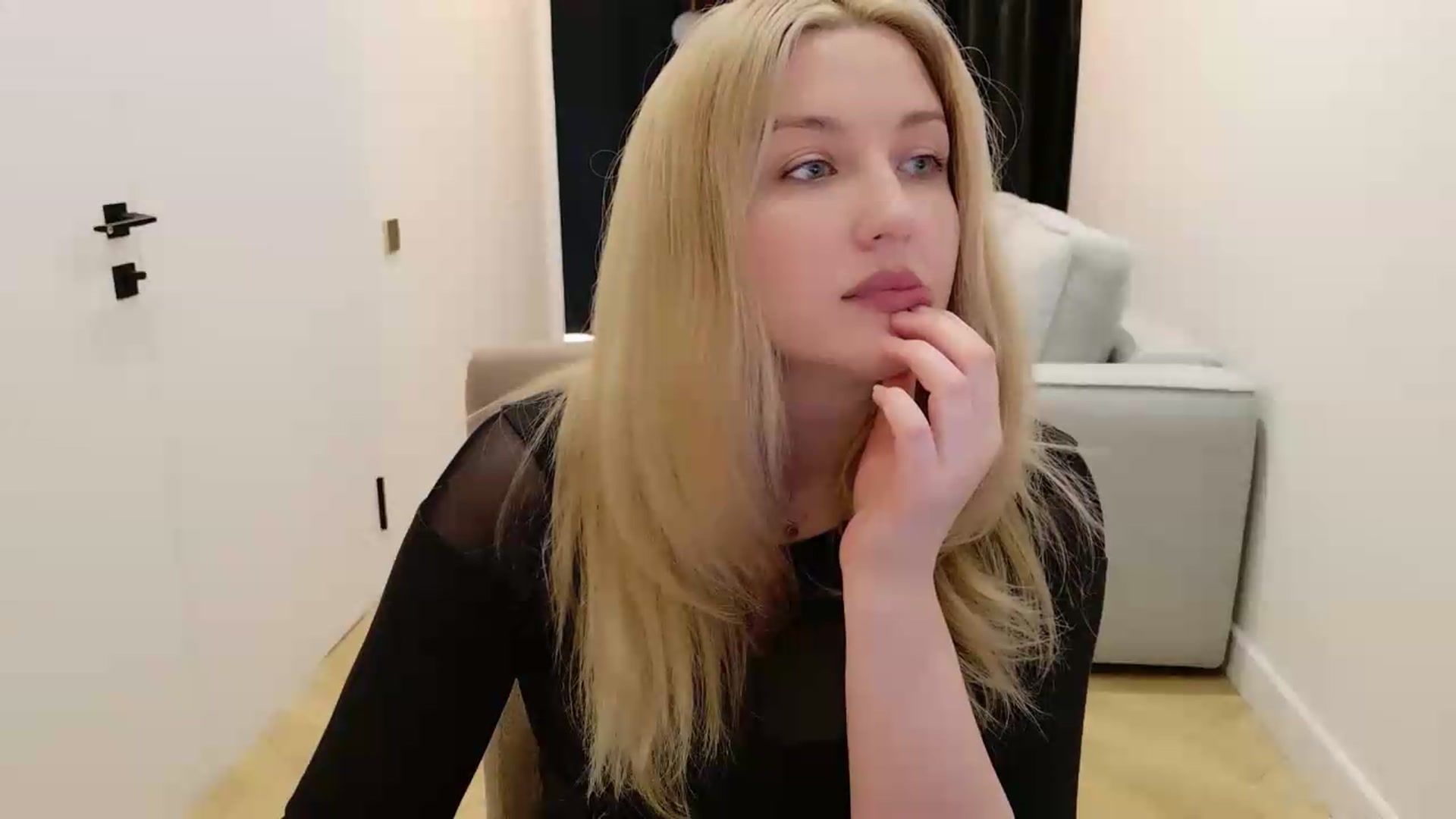 Gallery image thumbnail from Rockn_Grace's myfreecams stream on, 05/19/2026, 09:57 image 17 of 20