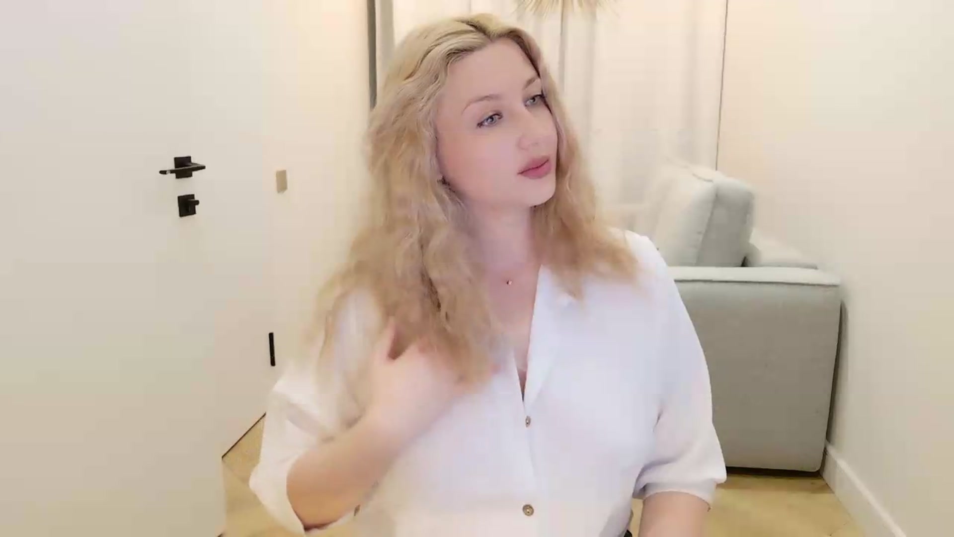 Gallery image thumbnail from Rockn_Grace's myfreecams stream on, 05/26/2026, 18:19 image 19 of 20