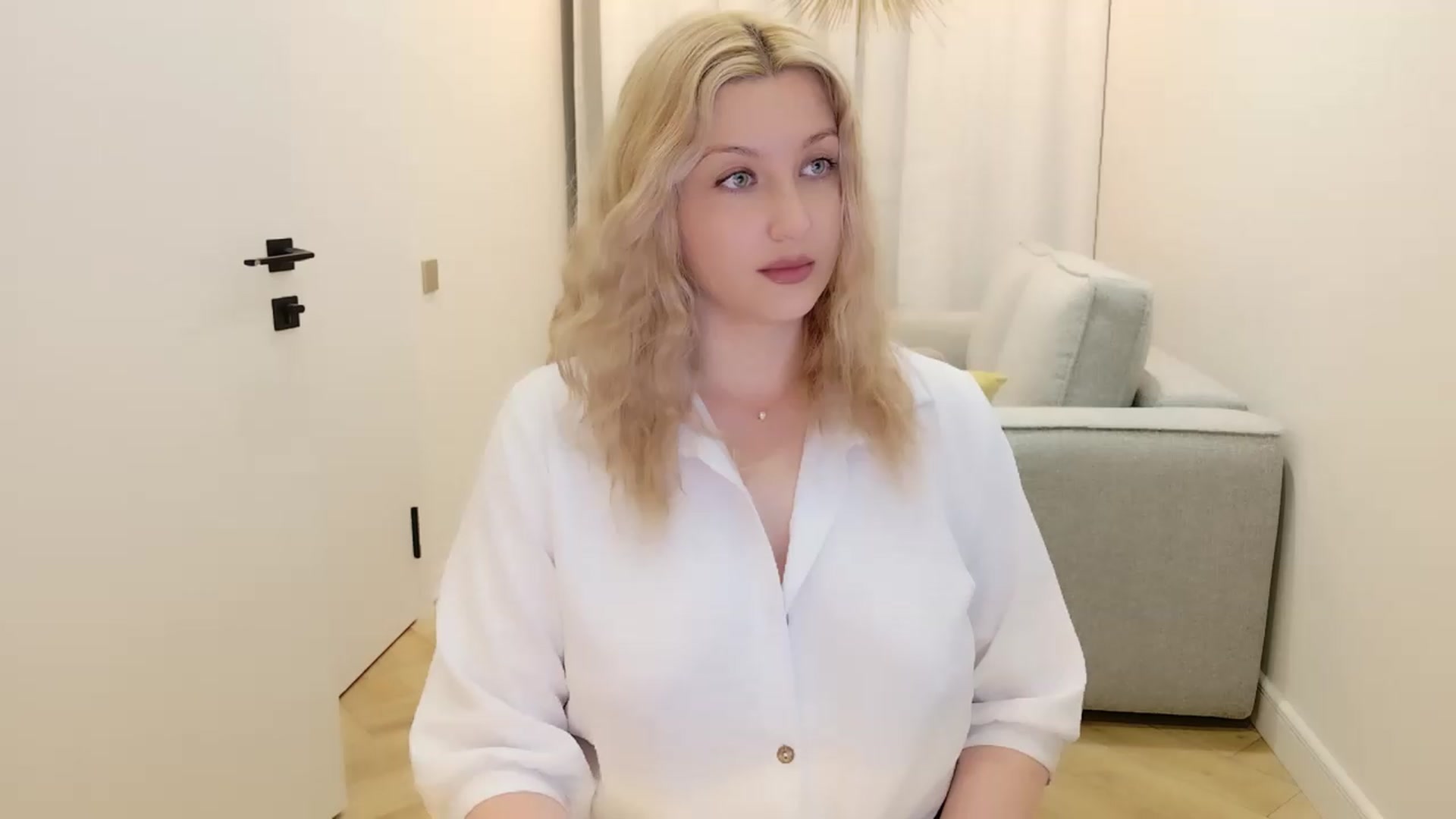 Gallery image thumbnail from Rockn_Grace's myfreecams stream on, 05/26/2026, 18:19 image 12 of 20