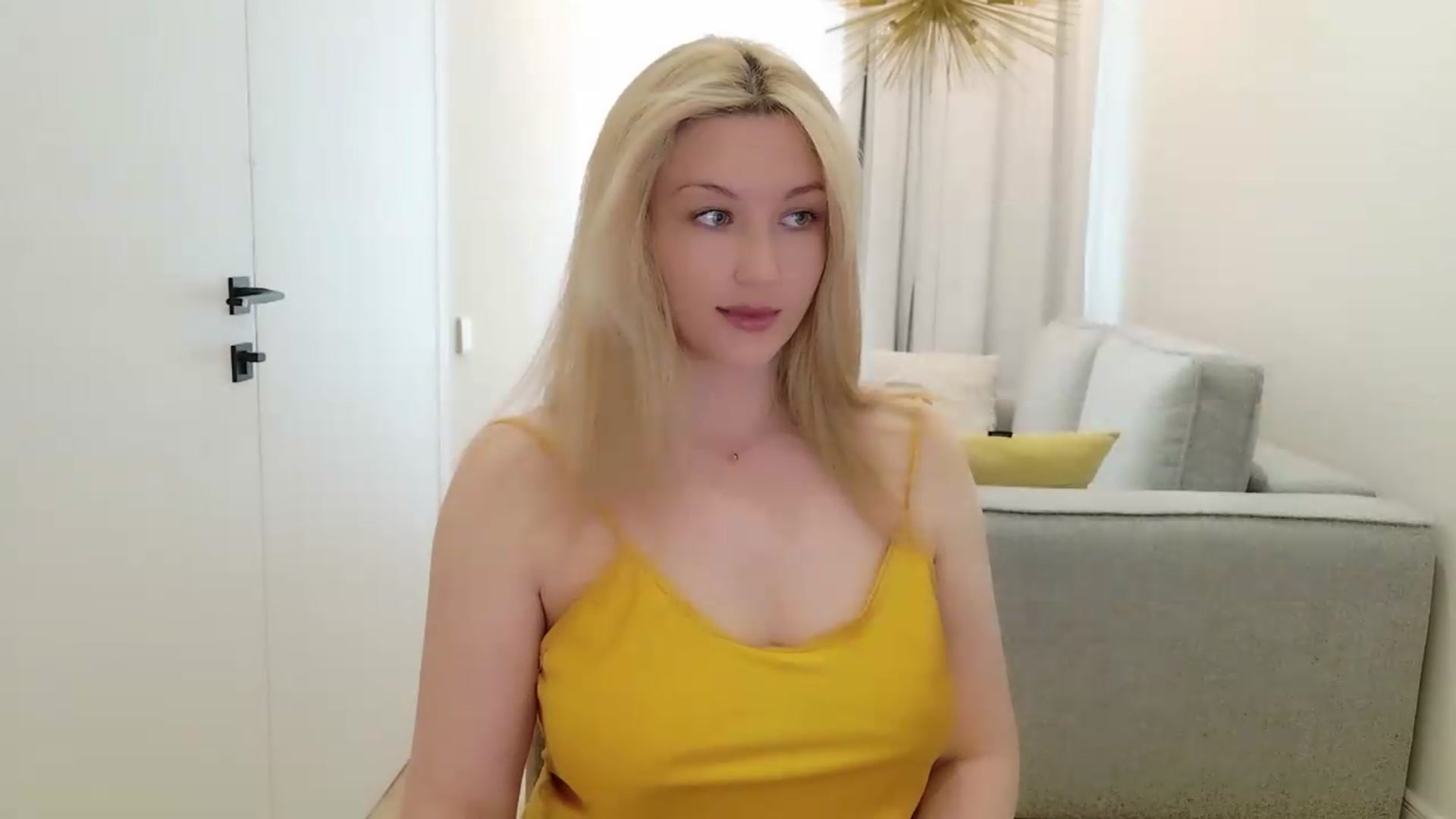 Gallery image thumbnail from Rockn_Grace's myfreecams stream on, 06/03/2026, 07:11 image 18 of 20
