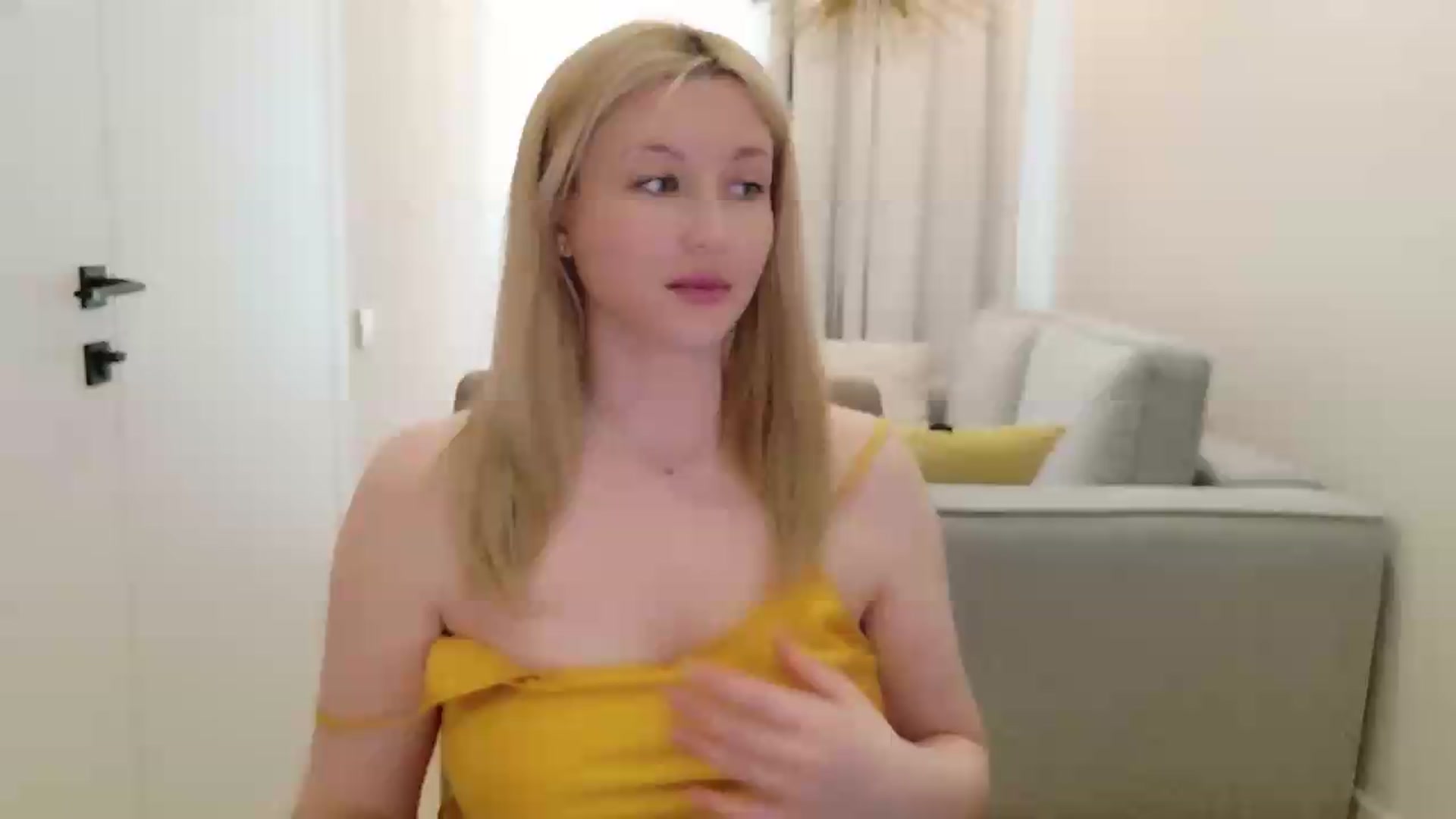 Gallery image thumbnail from Rockn_Grace's myfreecams stream on, 06/03/2026, 07:37 image 1 of 20