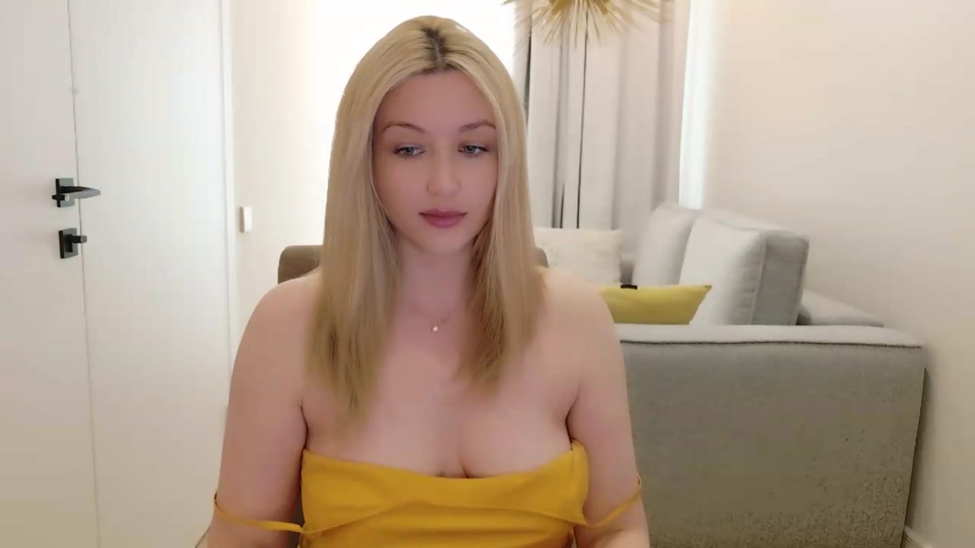 Gallery image thumbnail from Rockn_Grace's myfreecams stream on, 06/03/2026, 07:37 image 16 of 20