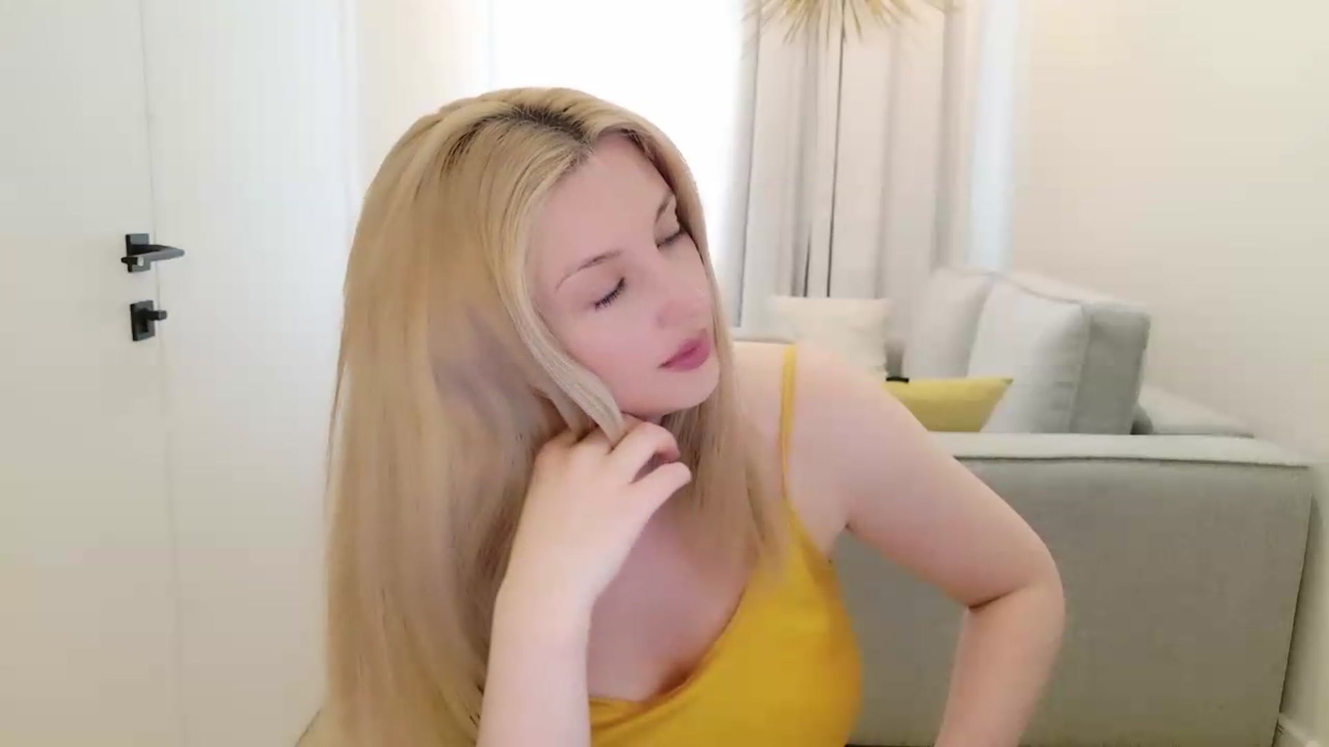 Gallery image thumbnail from Rockn_Grace's myfreecams stream on, 06/03/2026, 09:33 image 7 of 20