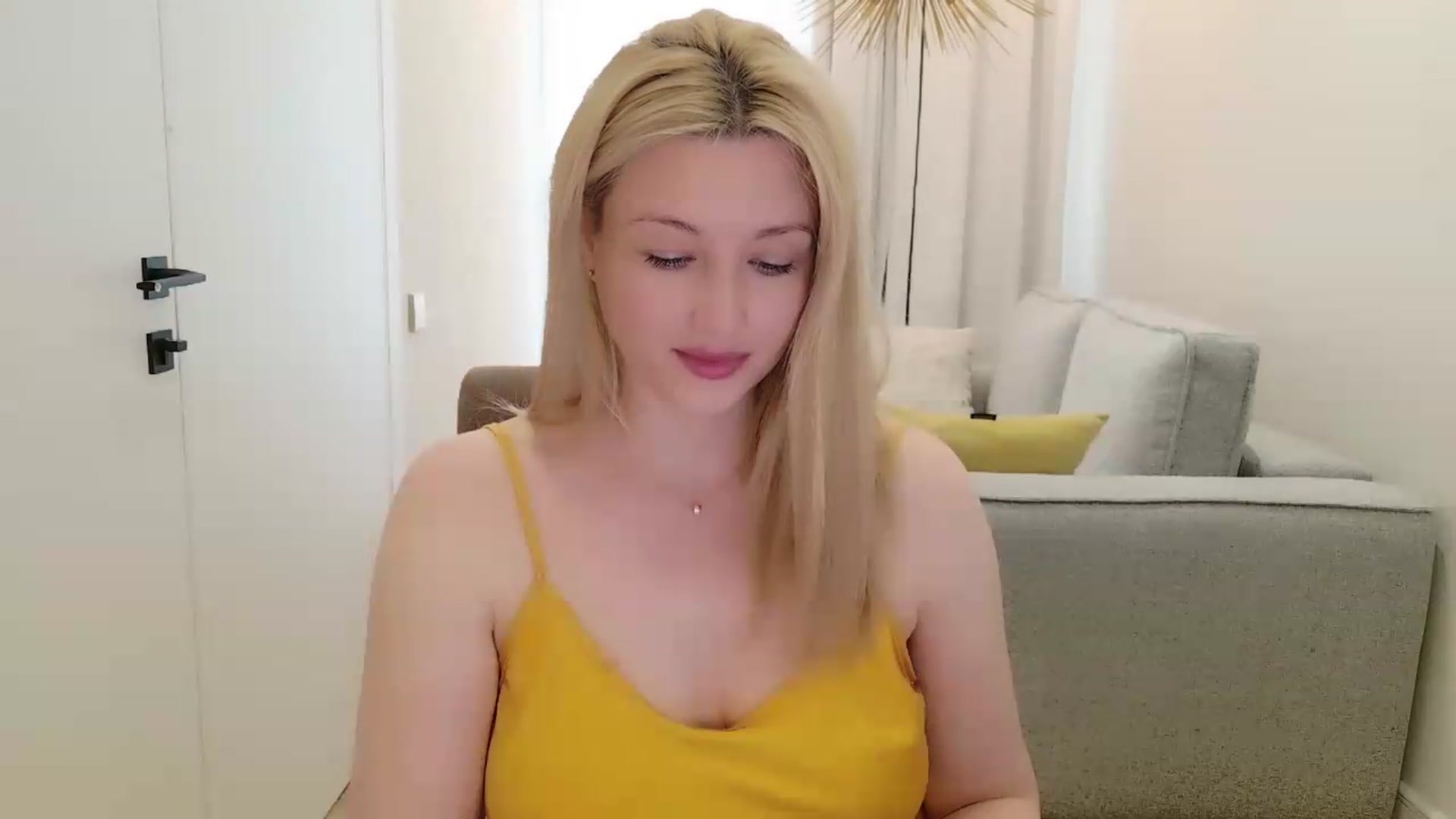 Gallery image thumbnail from Rockn_Grace's myfreecams stream on, 06/03/2026, 09:33 image 9 of 20