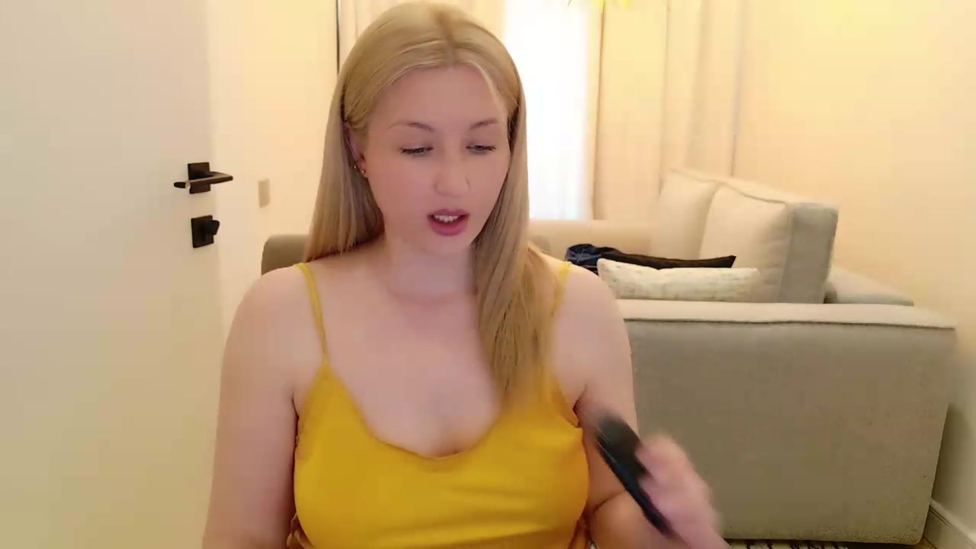 Gallery image thumbnail from Rockn_Grace's myfreecams stream on, 06/11/2026, 09:35 image 11 of 20