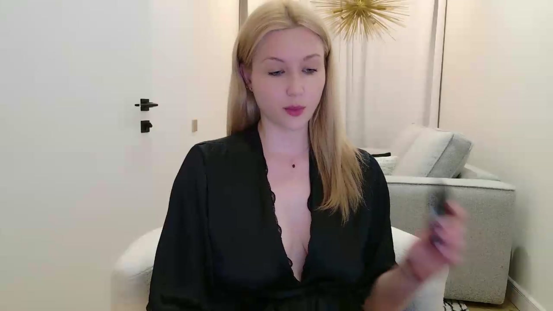 Gallery image thumbnail from Rockn_Grace's myfreecams stream on, 06/19/2026, 24:23 image 8 of 20