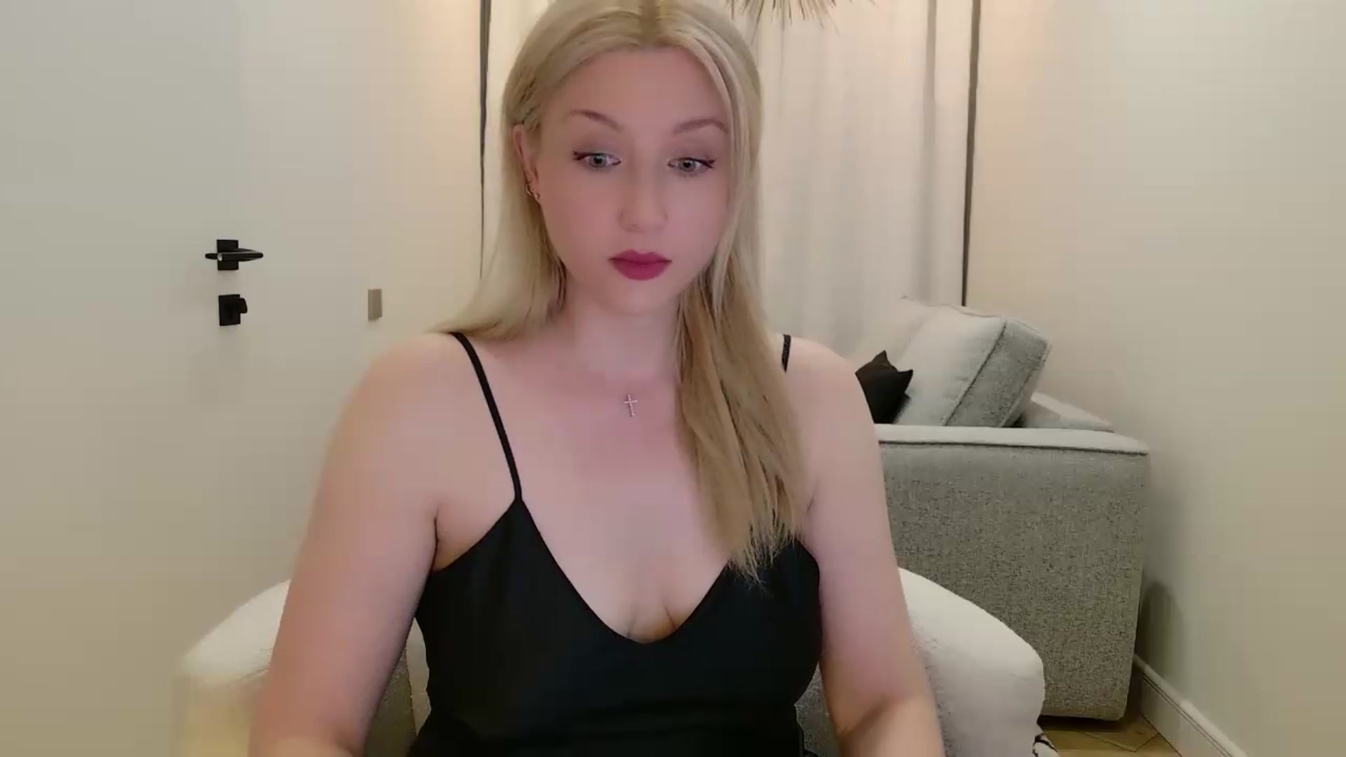Gallery image thumbnail from Rockn_Grace's myfreecams stream on, 06/26/2026, 17:23 image 18 of 20