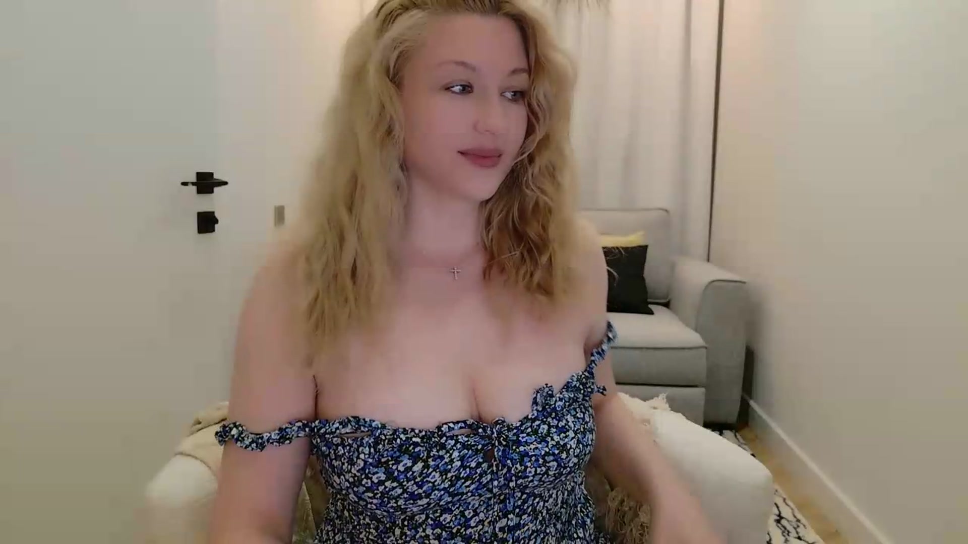 Gallery image thumbnail from Rockn_Grace's myfreecams stream on, 07/05/2026, 17:30 image 5 of 20