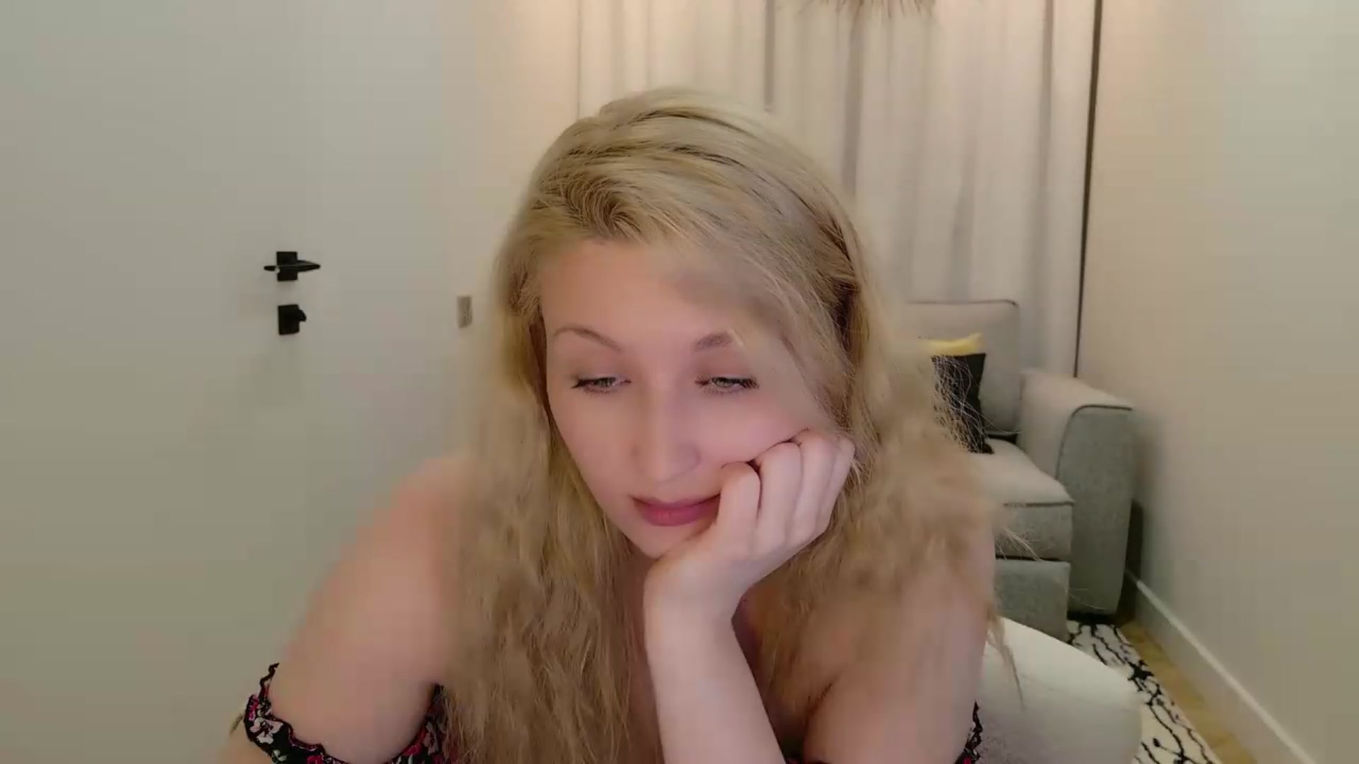 Gallery image thumbnail from Rockn_Grace's myfreecams stream on, 07/06/2026, 17:31 image 19 of 20