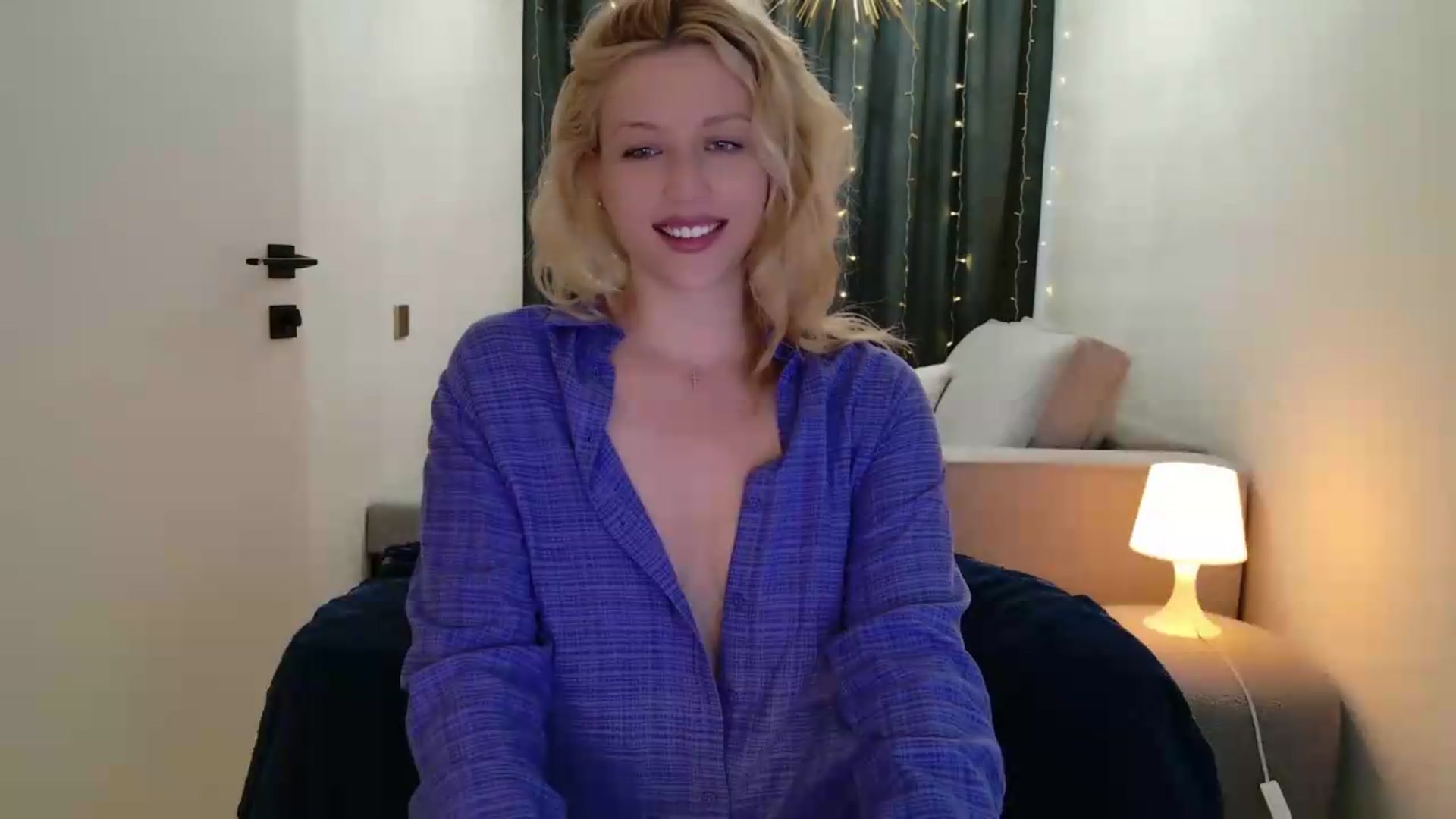 Gallery image thumbnail from Rockn_Grace's myfreecams stream on, 07/15/2026, 14:39 image 14 of 20