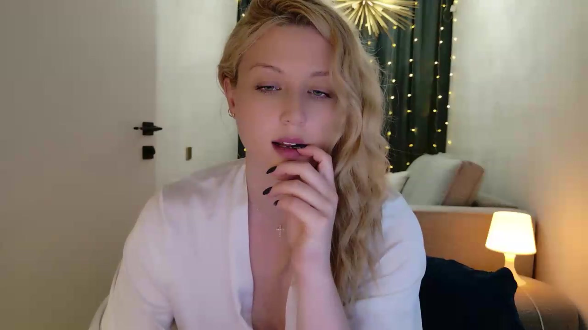 Gallery image thumbnail from Rockn_Grace's myfreecams stream on, 07/15/2026, 17:27 image 19 of 20