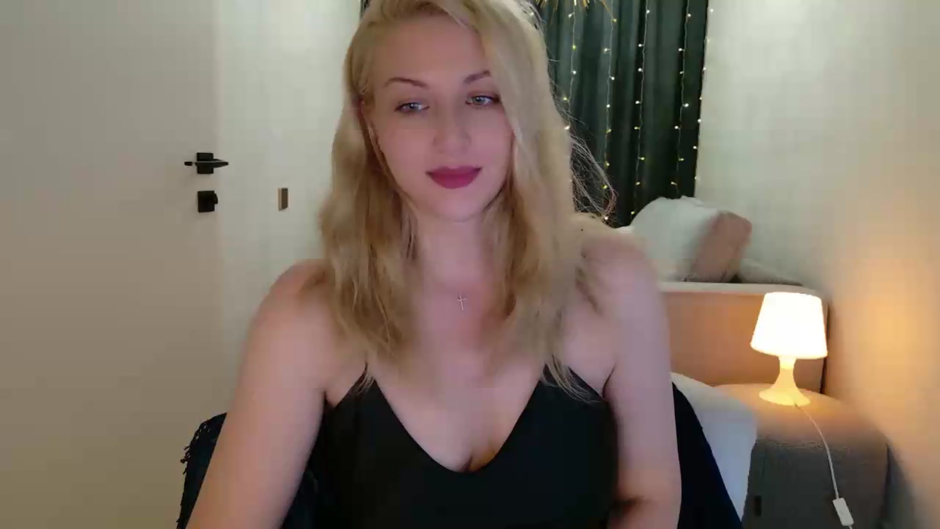 Gallery image thumbnail from Rockn_Grace's myfreecams stream on, 07/17/2026, 18:15 image 16 of 20