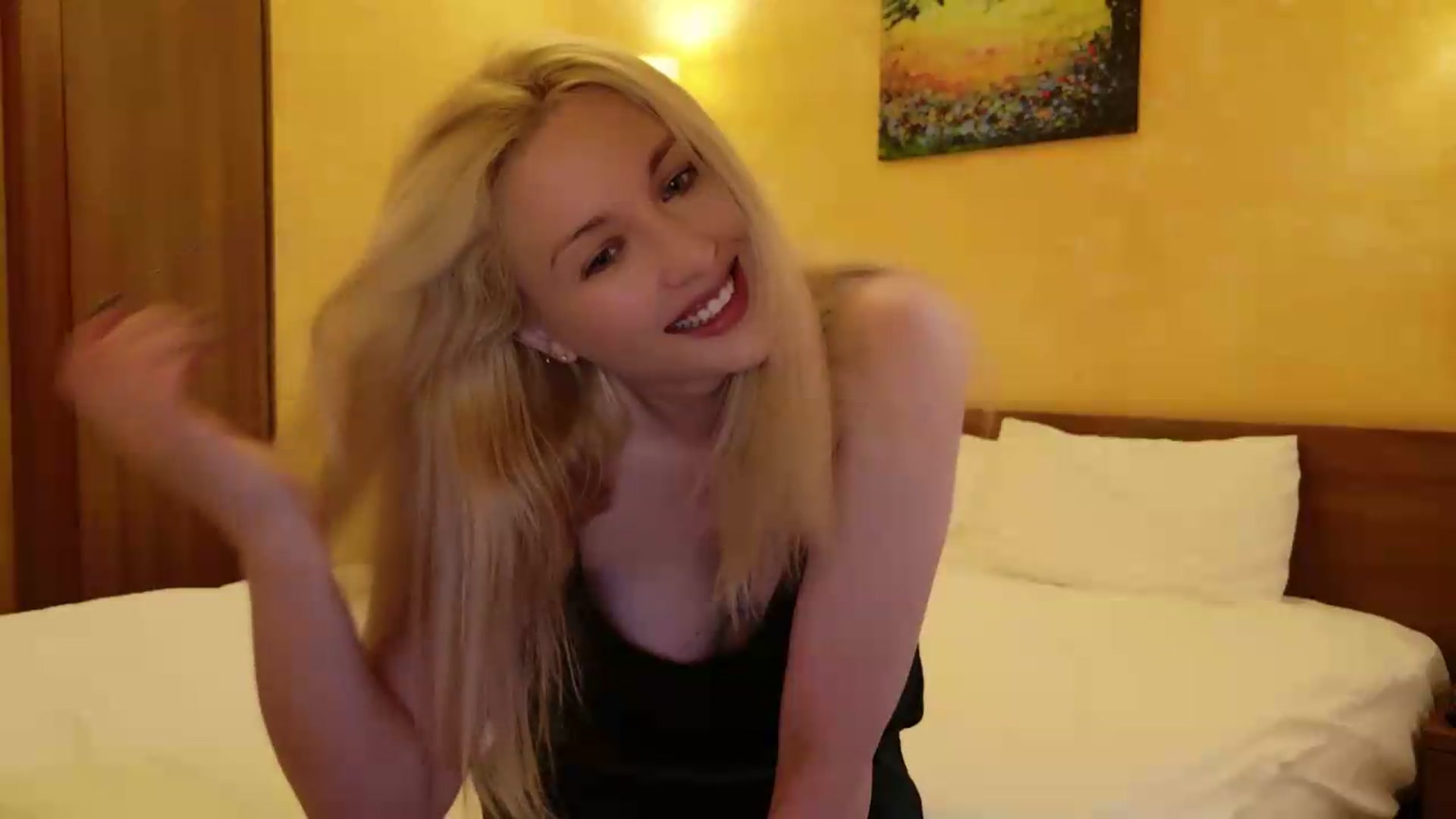 Gallery image thumbnail from Rockn_Grace's myfreecams stream on, 07/20/2026, 13:34 image 8 of 20