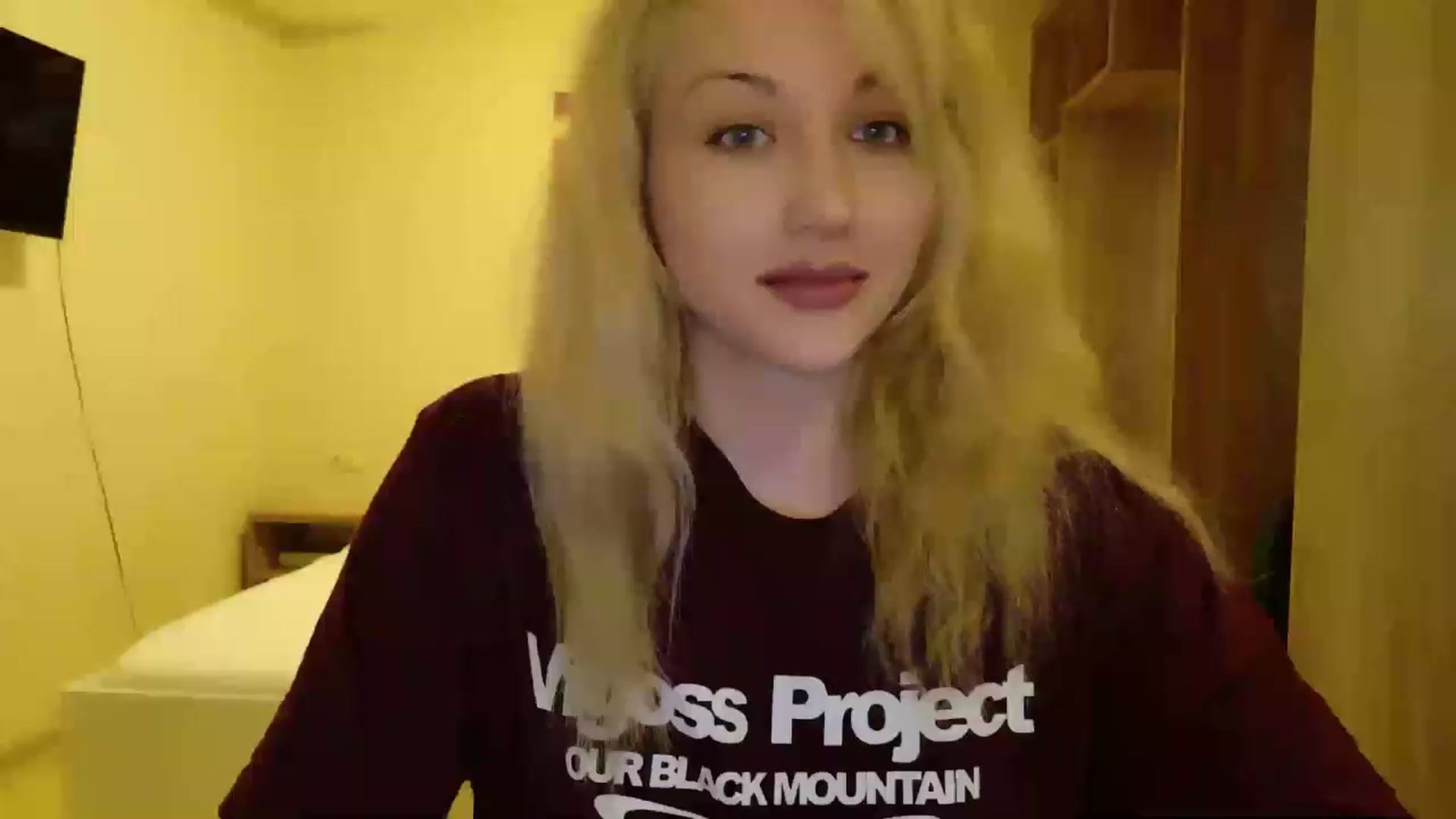 Gallery image thumbnail from Rockn_Grace's myfreecams stream on, 07/22/2026, 16:37 image 9 of 20
