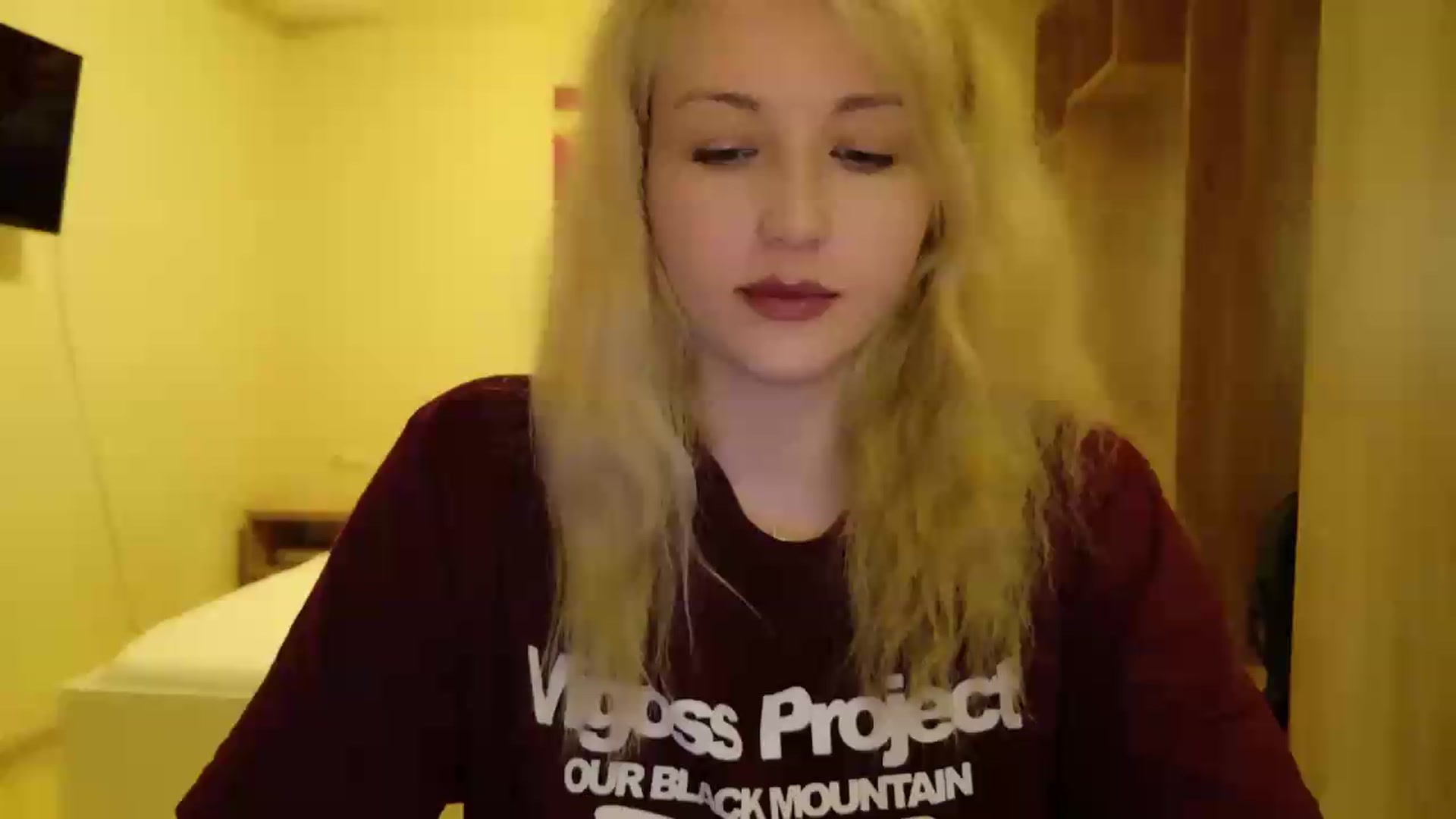 Gallery image thumbnail from Rockn_Grace's myfreecams stream on, 07/22/2026, 16:37 image 15 of 20