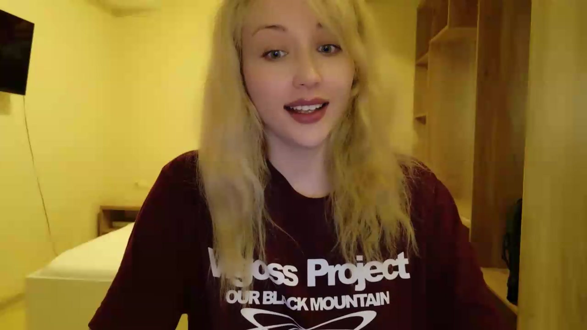 Gallery image thumbnail from Rockn_Grace's myfreecams stream on, 07/22/2026, 16:37 image 13 of 20