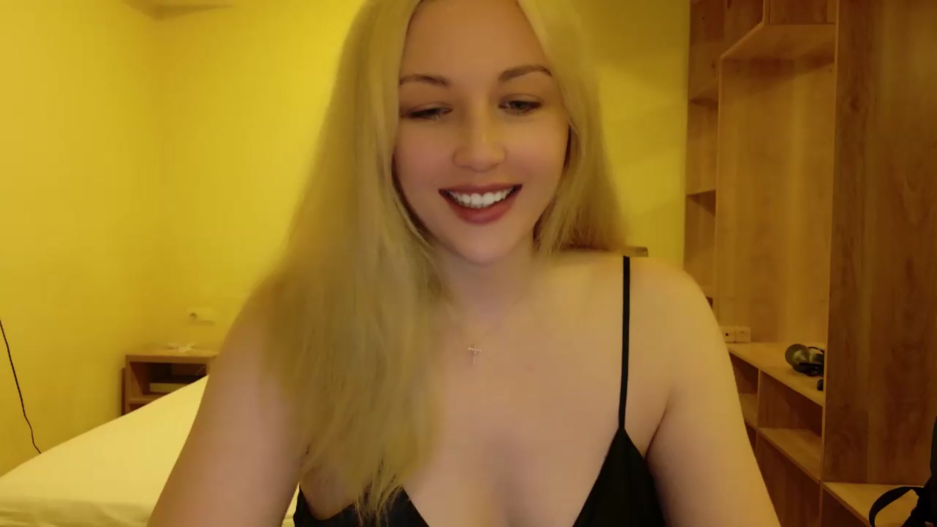 Gallery image thumbnail from Rockn_Grace's myfreecams stream on, 07/23/2026, 20:40 image 5 of 20