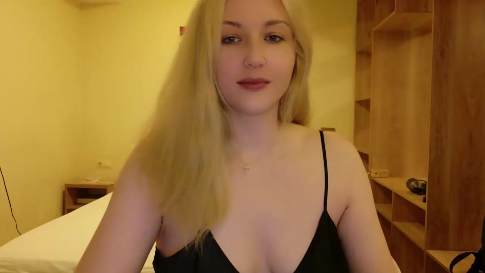 Gallery image thumbnail from Rockn_Grace's myfreecams stream on, 07/23/2026, 20:40 image 4 of 20