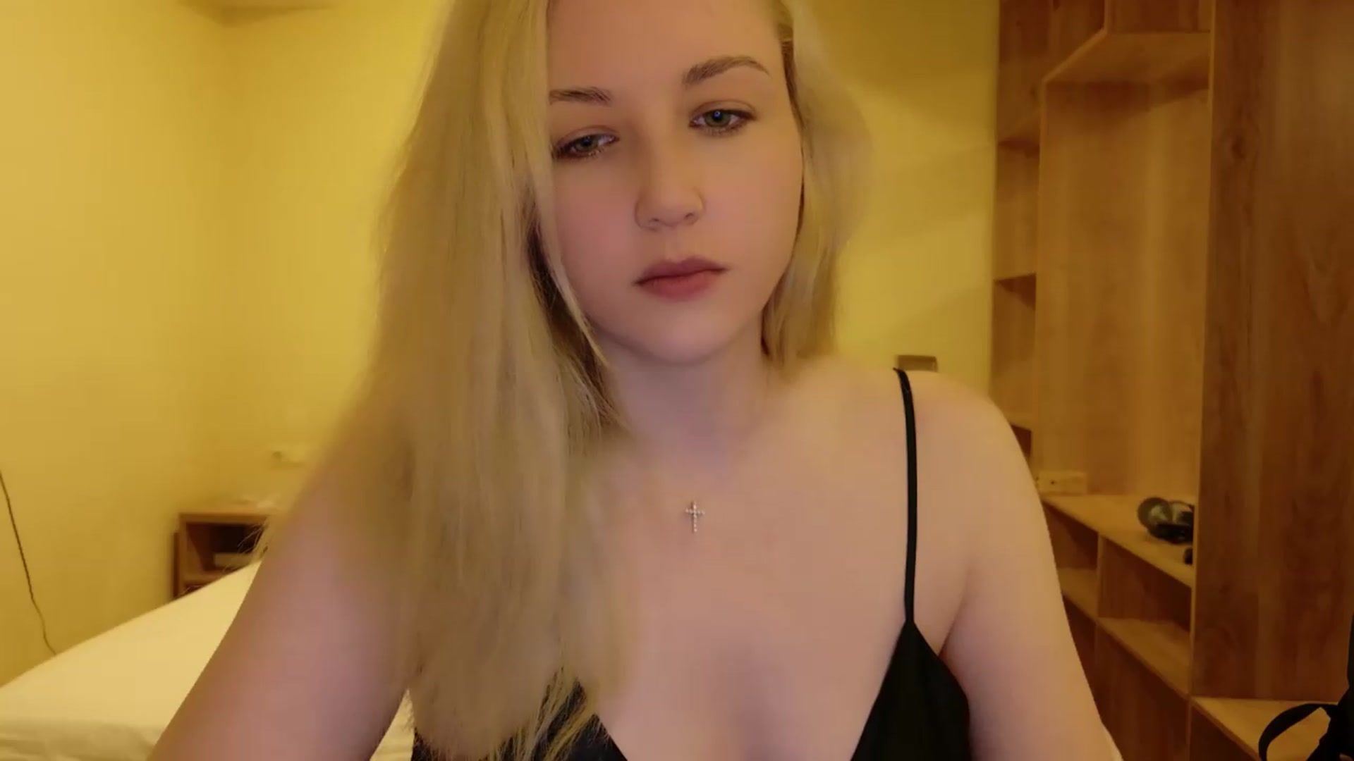 Gallery image thumbnail from Rockn_Grace's myfreecams stream on, 07/23/2026, 20:40 image 18 of 20