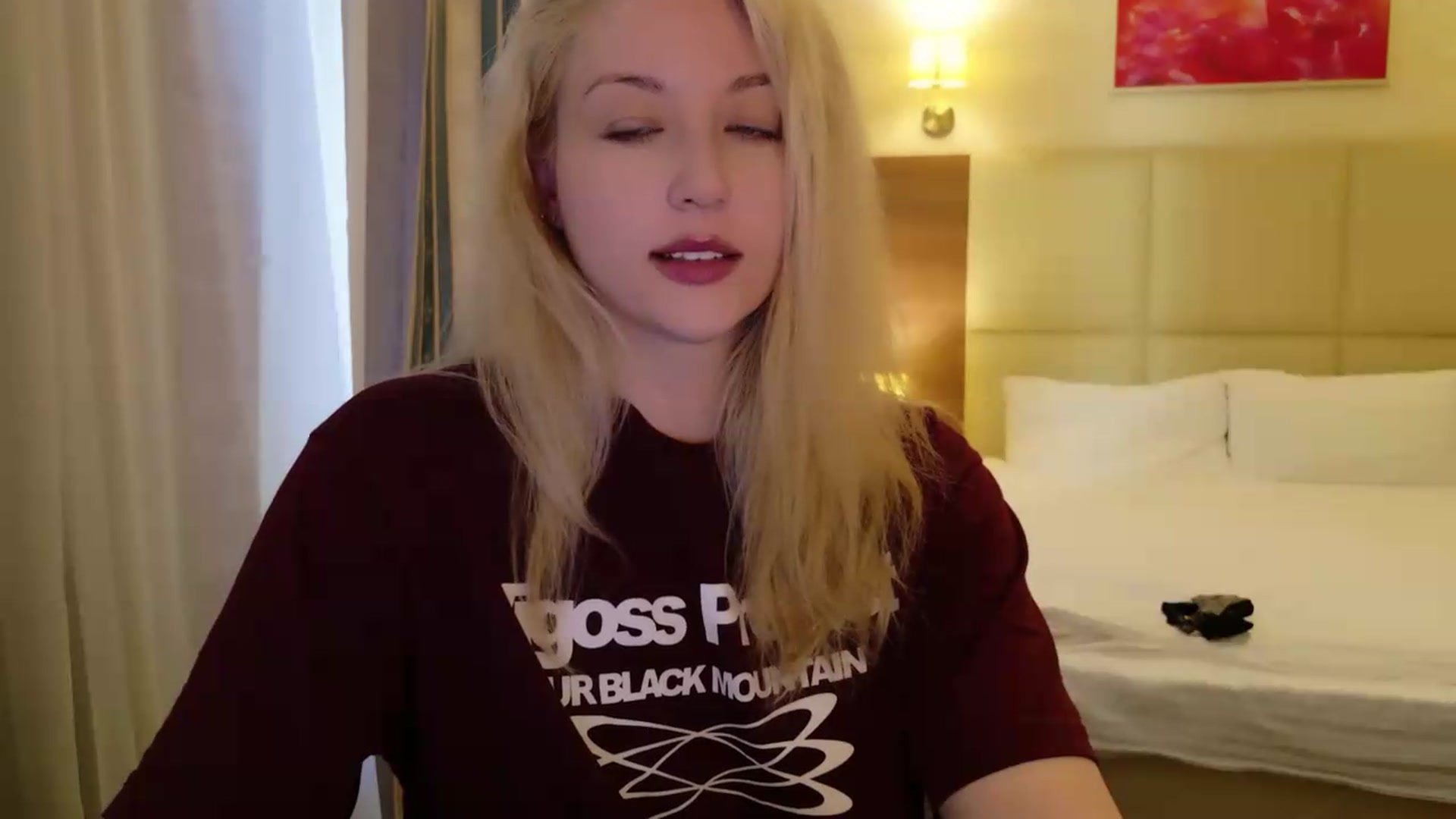 Gallery image thumbnail from Rockn_Grace's myfreecams stream on, 07/24/2026, 14:51 image 14 of 20