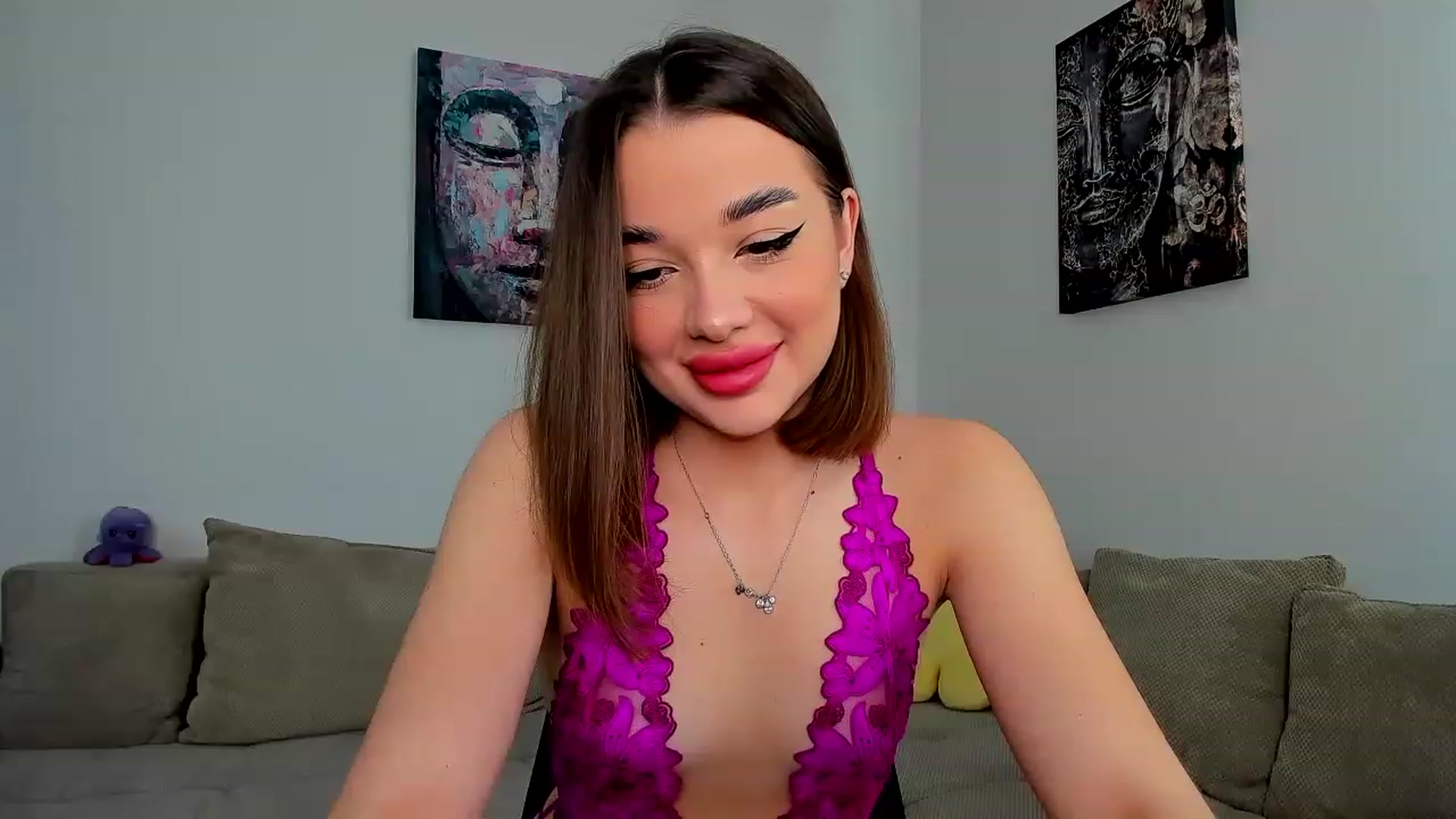 Gallery image thumbnail from Rockn_Queen's myfreecams stream on, 03/10/2023, 15:21 image 8 of 20